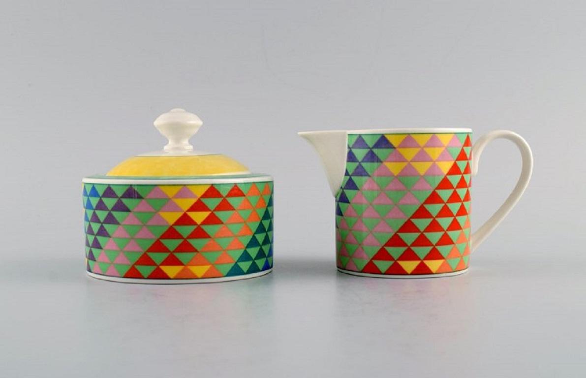 Gallo Design, Germany. Pamplona coffee pot, sugar bowl and creamer. 
Colorful decoration. Late 20th century.
The coffee pot measures: 25 x 17 cm.
The sugar bowl measures: 9.5 x 8.5 cm.
In excellent condition.
Stamped.
Material: Porcelain.