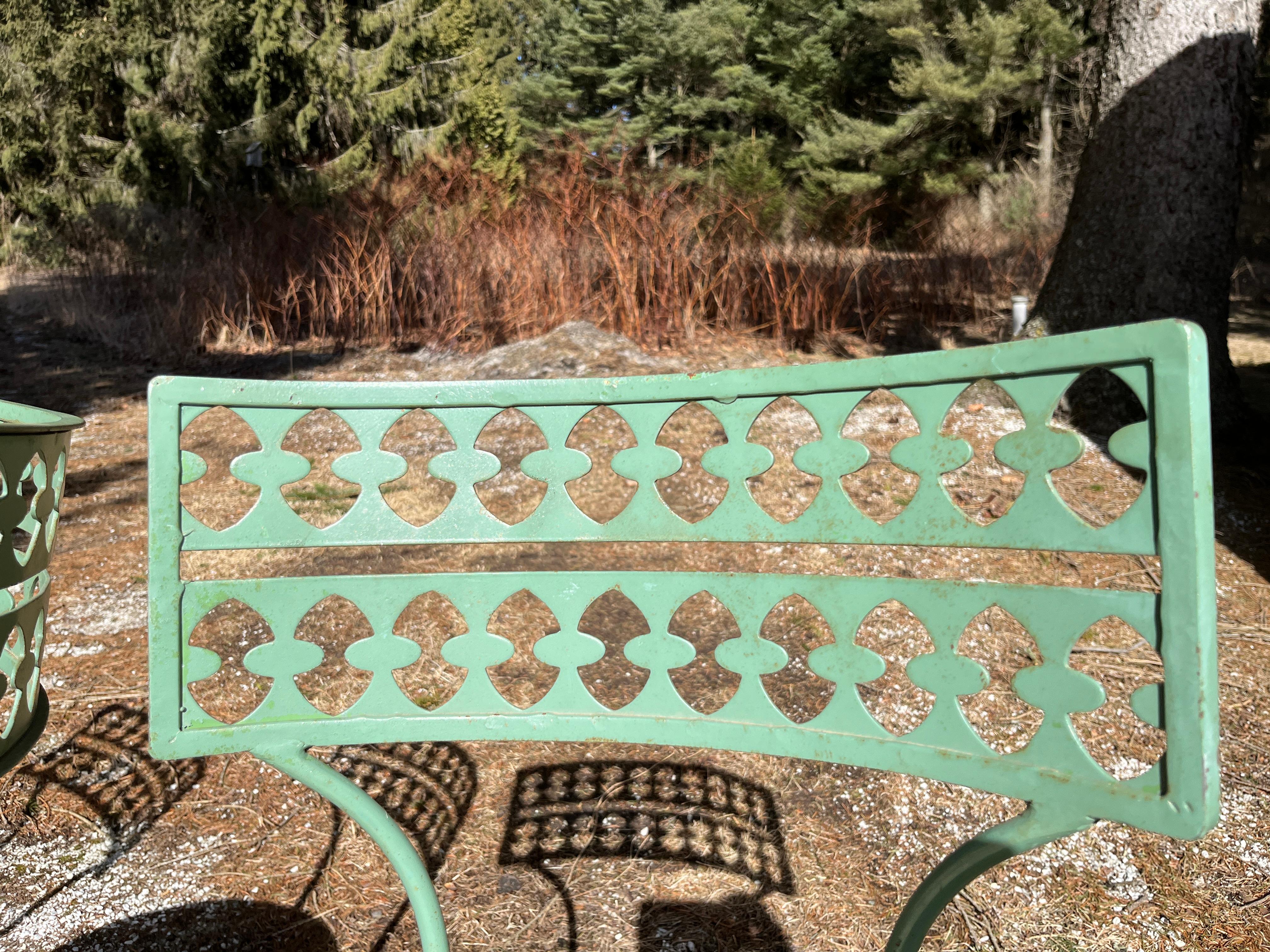 Ensemble de patio en fer forgé Gallo Iron Works, fabriqué aux États-Unis, style Salterini en vente 4