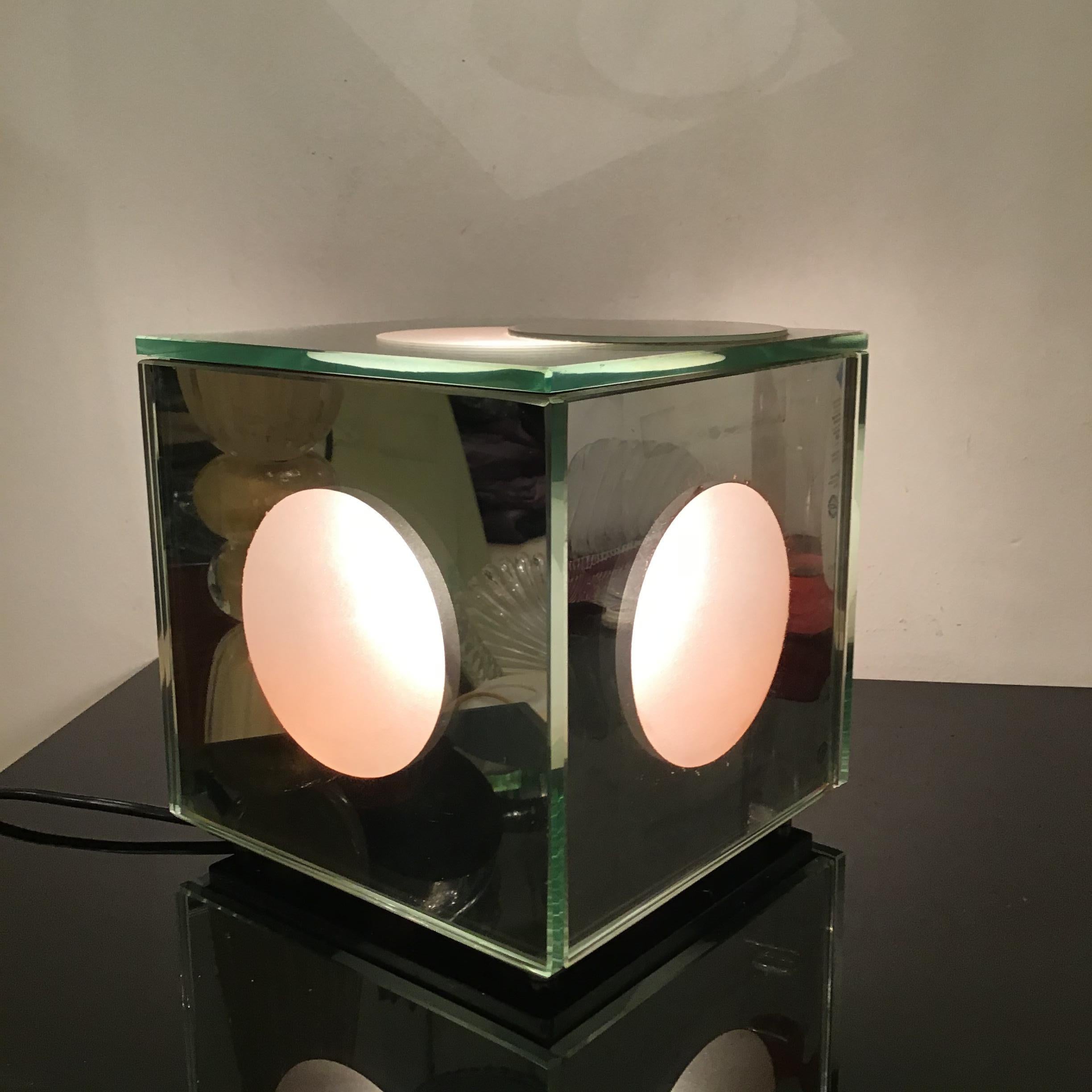 Gallotti & Radice Lampada da tavolo in vetro e metallo cromato 1970 Italia in vendita 9