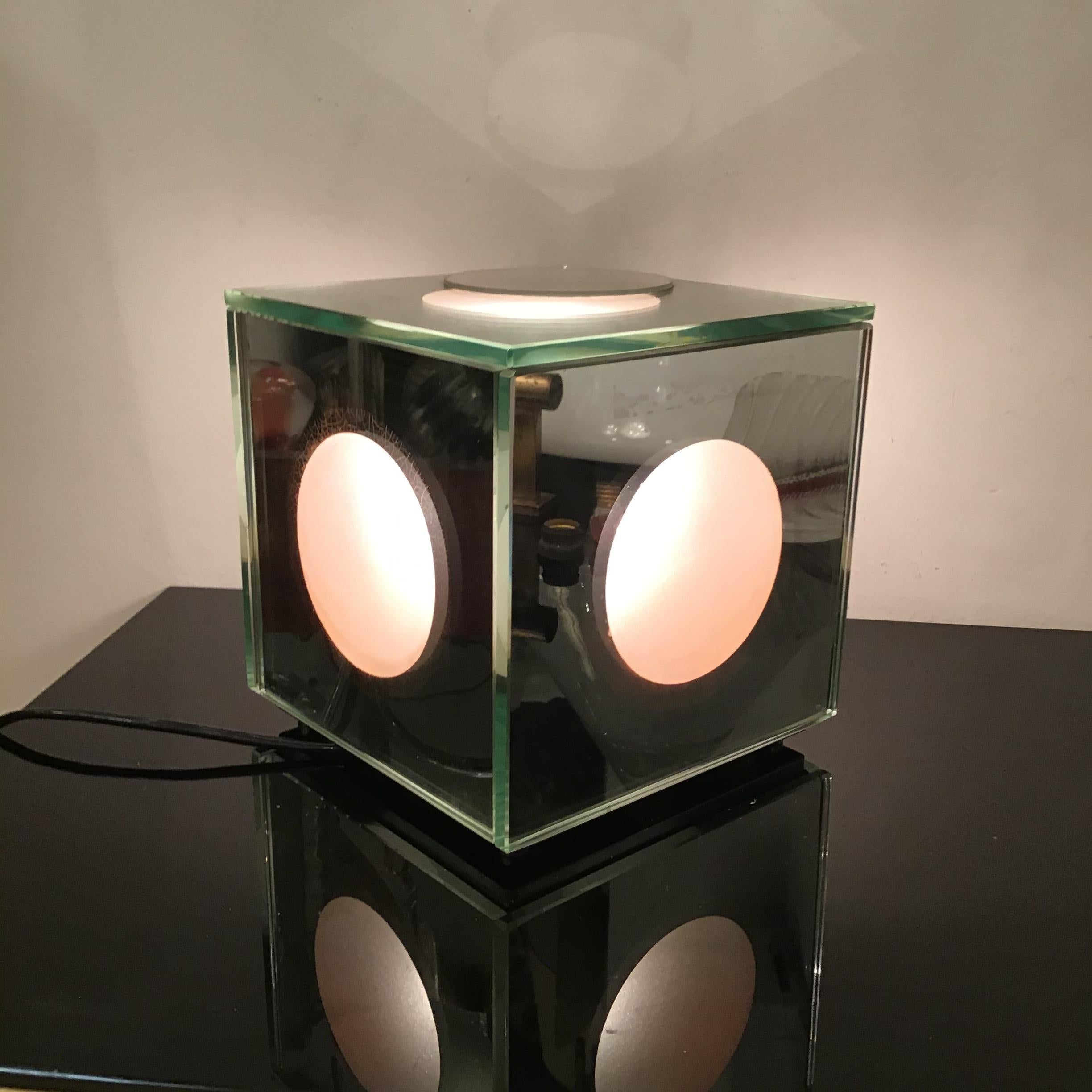 Italiano Gallotti & Radice Lampada da tavolo in vetro e metallo cromato 1970 Italia in vendita