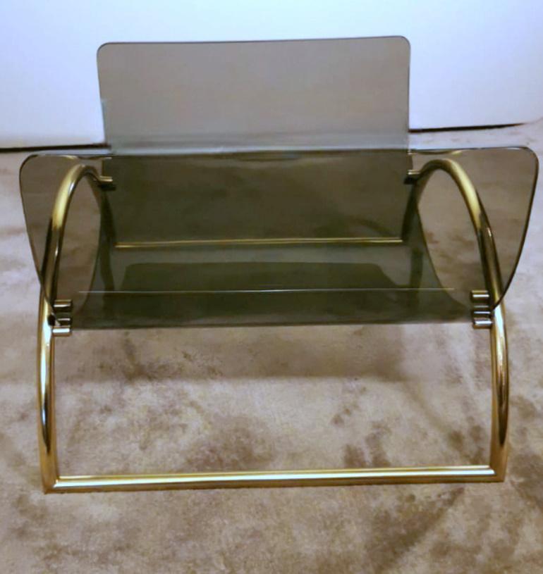 Italian Gallotti & Radice Attributed Smoked Crystal and Brass Magazine Rack For Sale 4