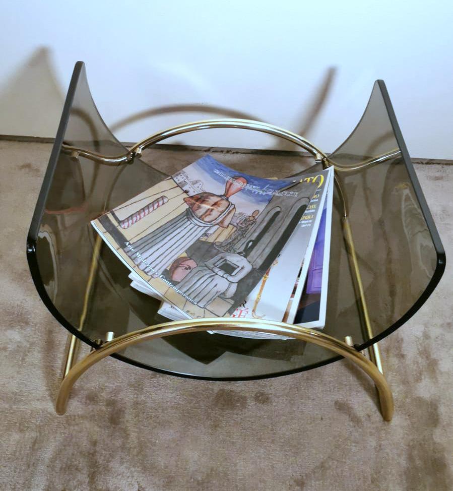 Italian Gallotti & Radice Attributed Smoked Crystal and Brass Magazine Rack For Sale 10