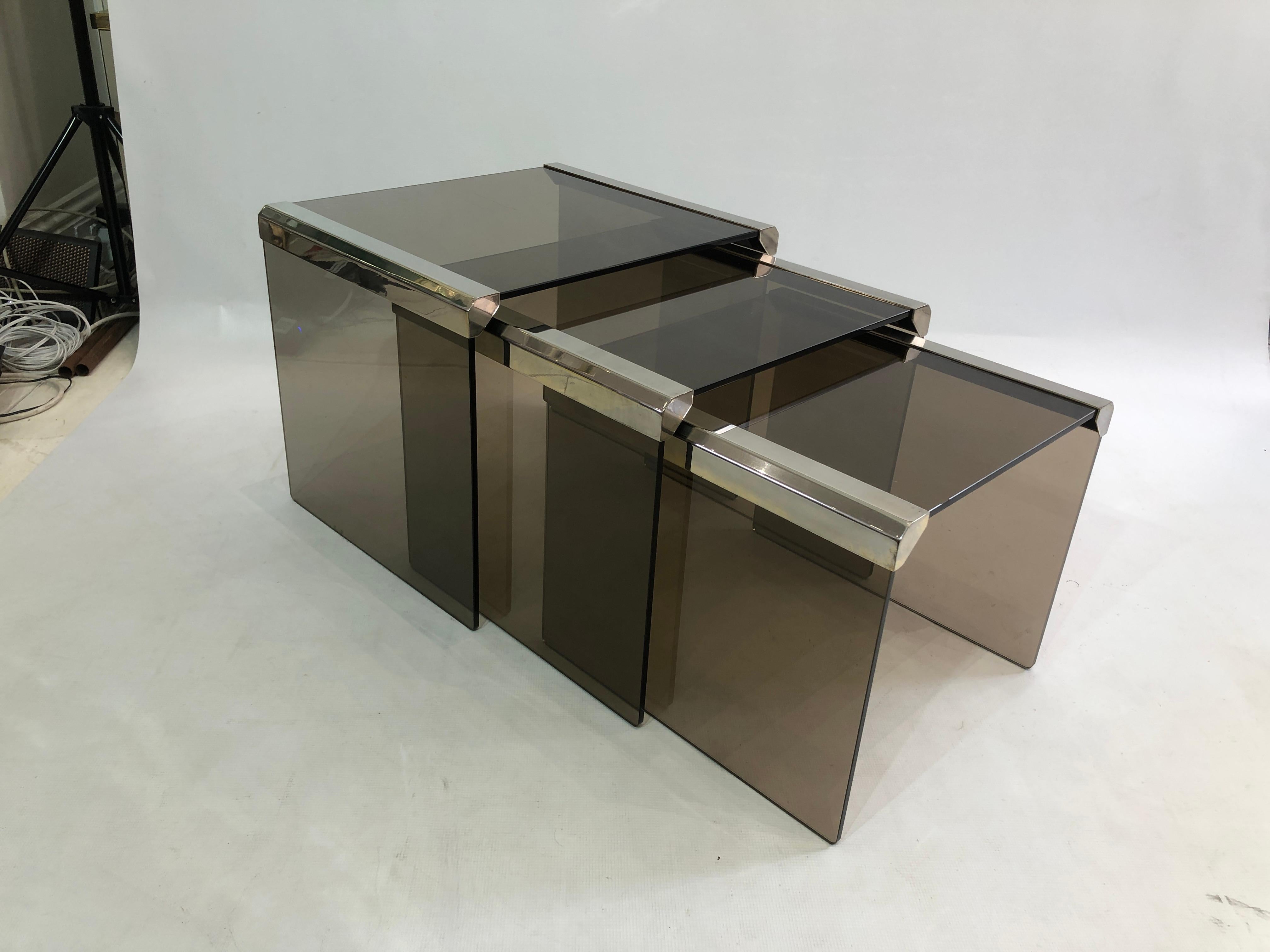 Late 20th Century Gallotti & Radice Chrome Smoked Glass Nesting Tables 1980s Coffee Vintage Retro For Sale