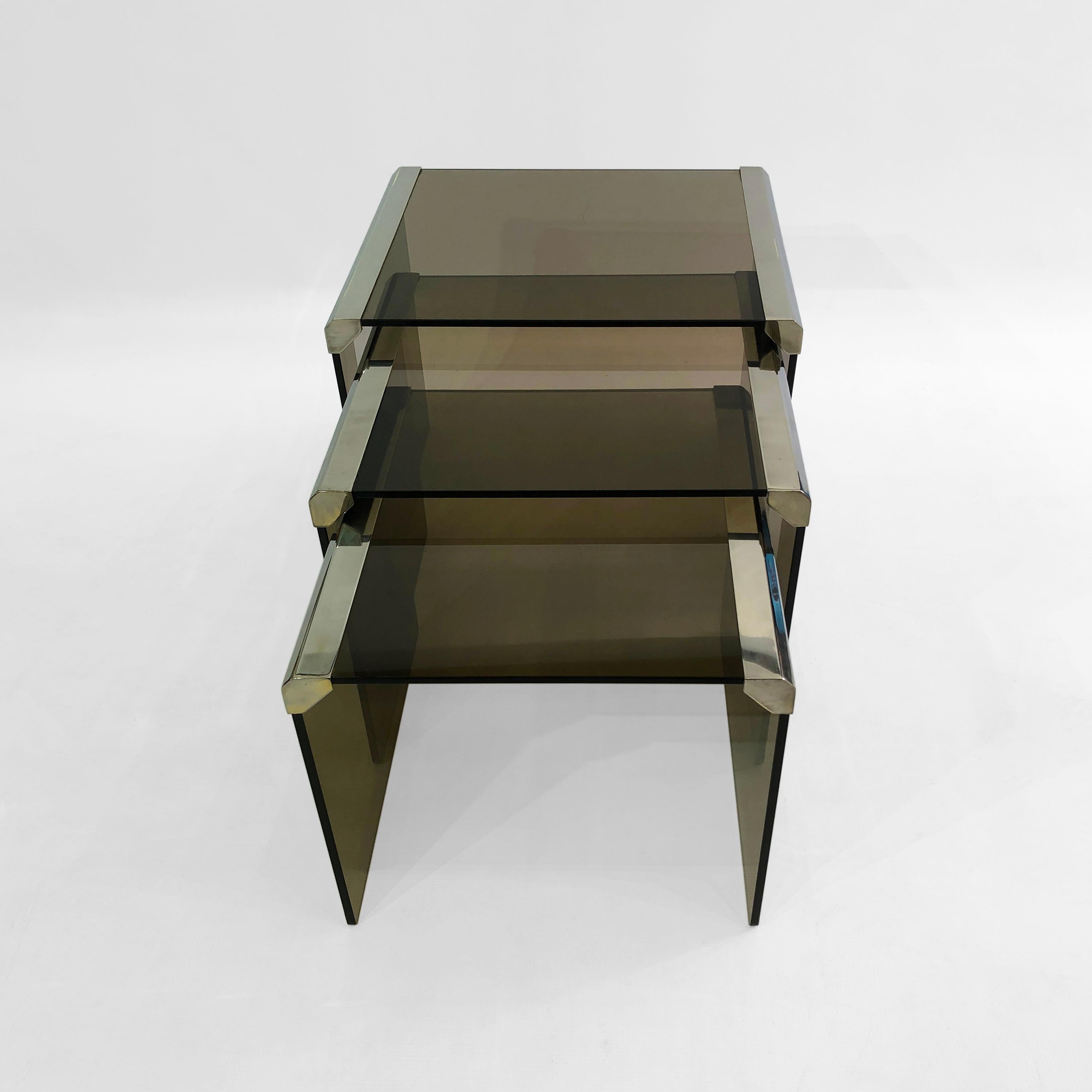 Gallotti & Radice Chrom-Rauchglas-Nesting-Tische 1980er Jahre Vintage Retro (Ende des 20. Jahrhunderts) im Angebot