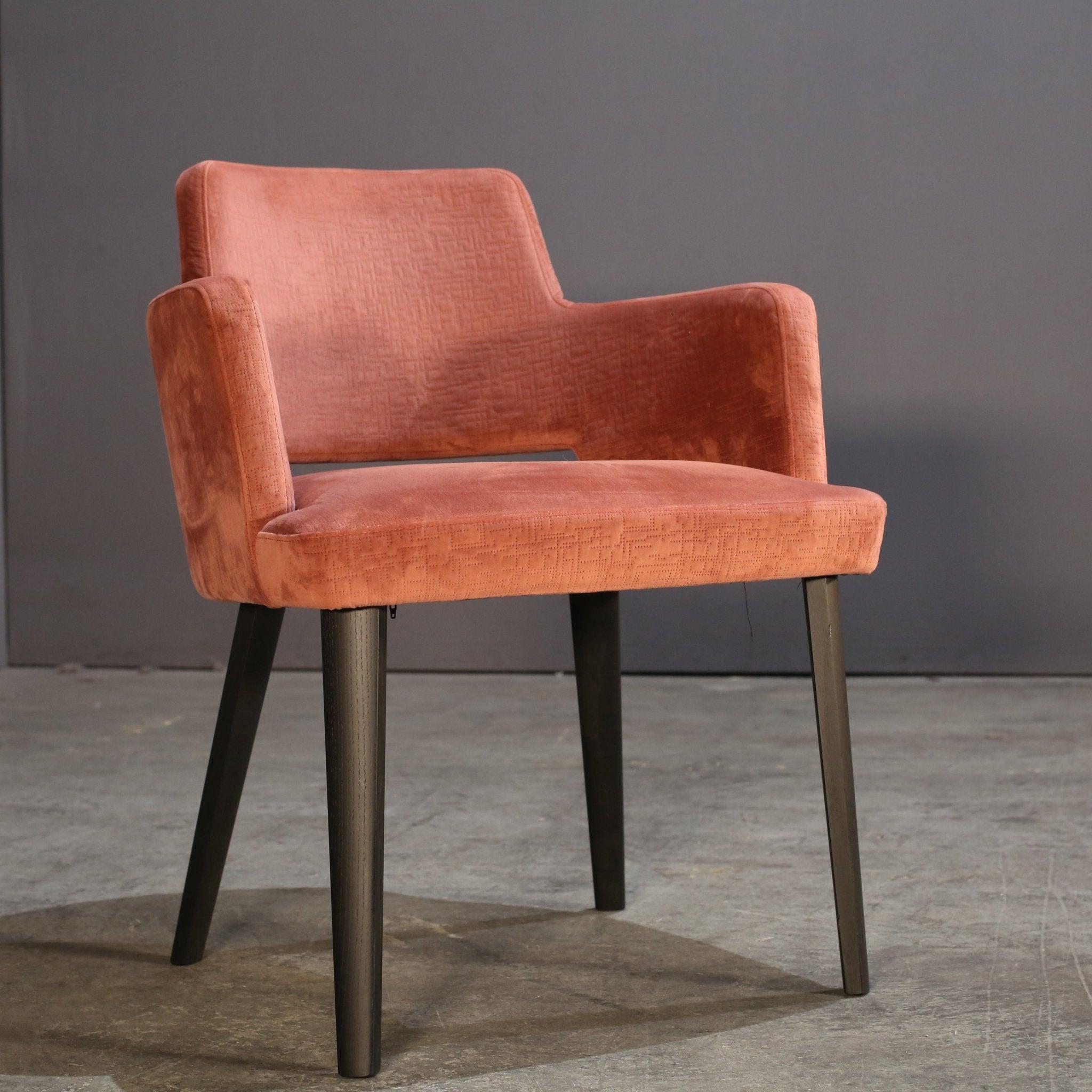 Introducing the Gallotti & Radice Thea Queen Armchair, a stunning piece designed by Pinuccio Borgonovo. This armchair exudes elegance and sophistication with its sleek, curved lines and luxurious materials. Crafted by the renowned Italian brand,