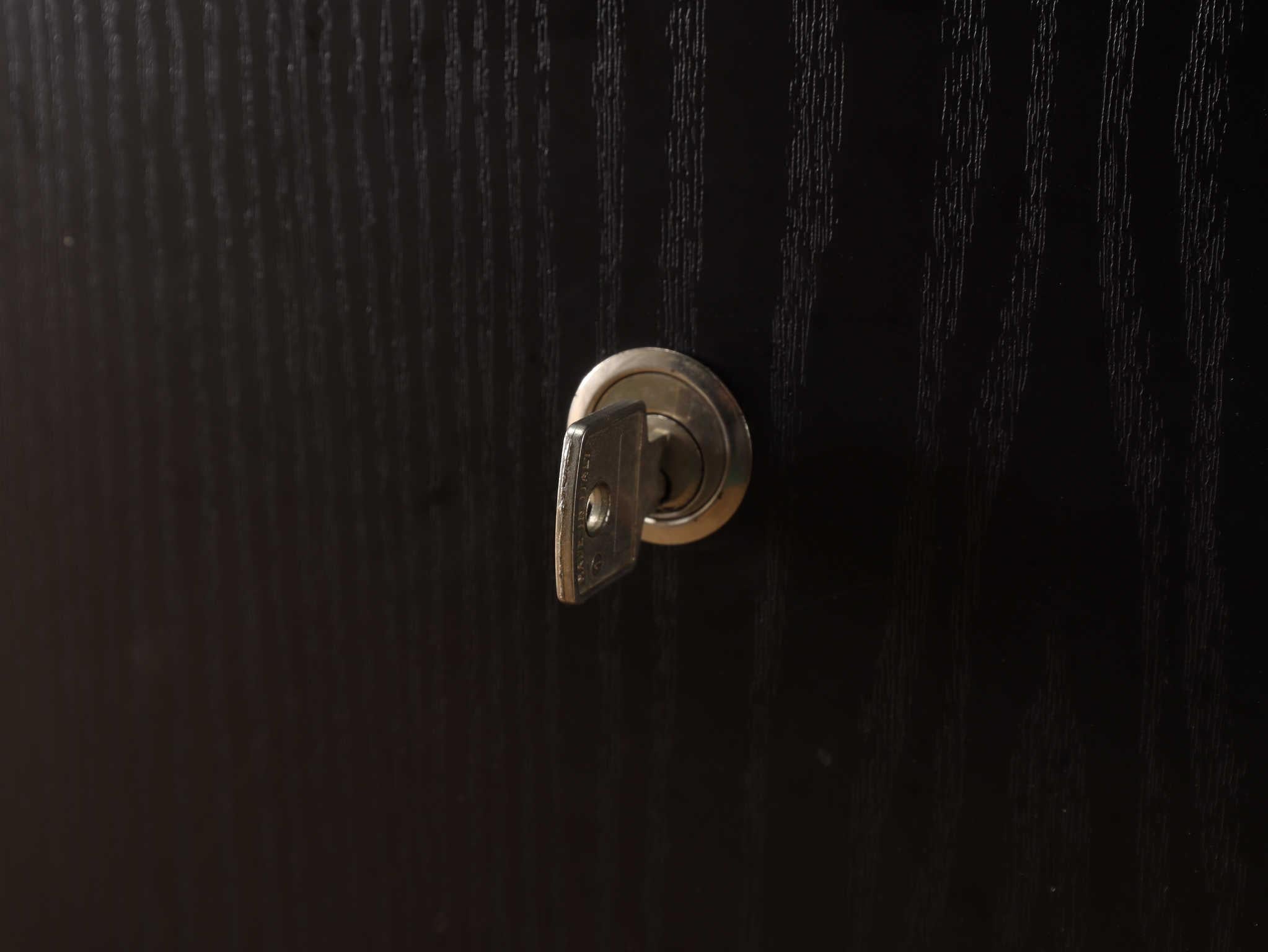 Gallotti&Radice Glasschreibtisch 1970er Jahre (Metall) im Angebot