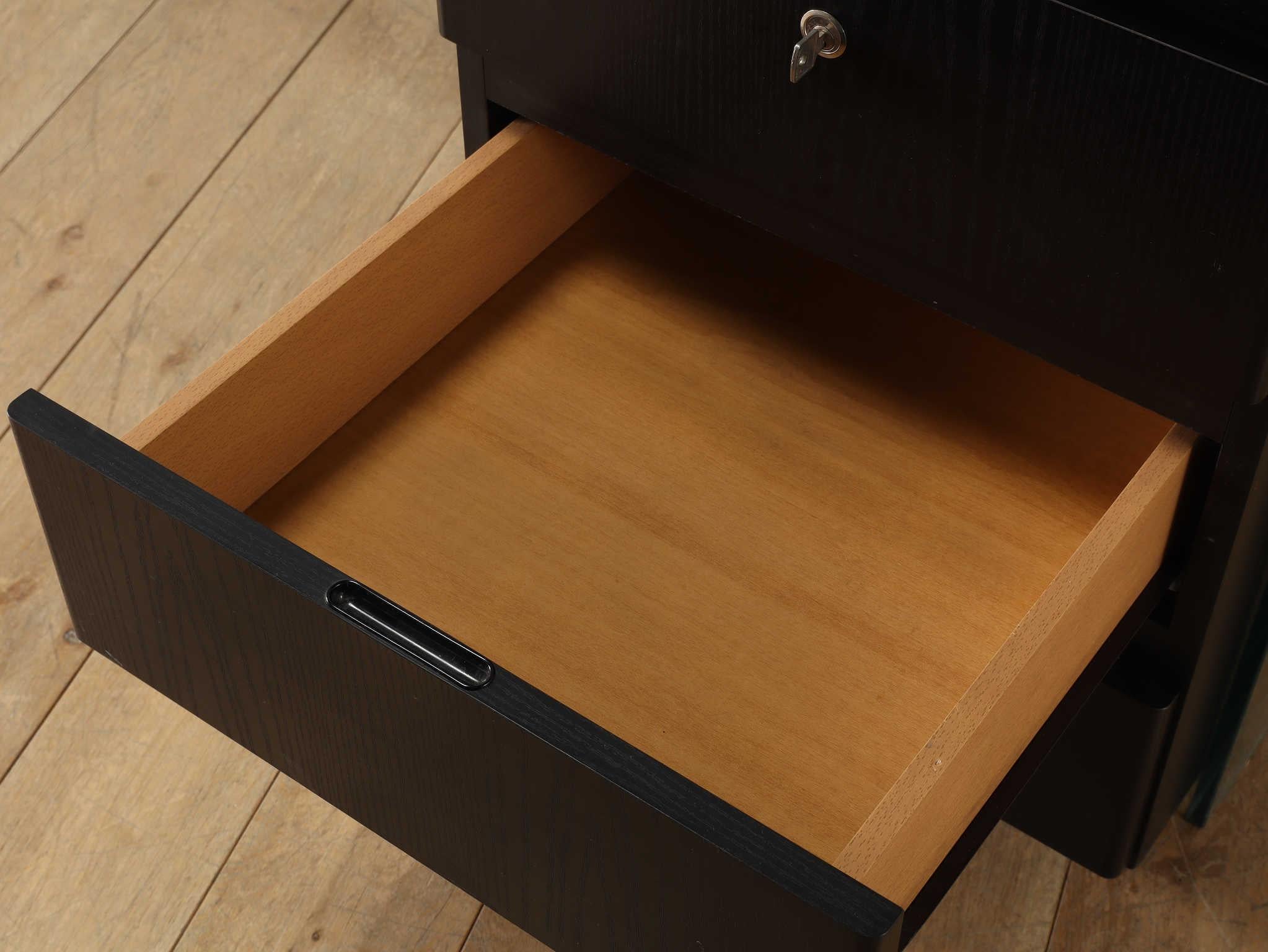 Gallotti&Radice Glasschreibtisch 1970er Jahre im Angebot 2