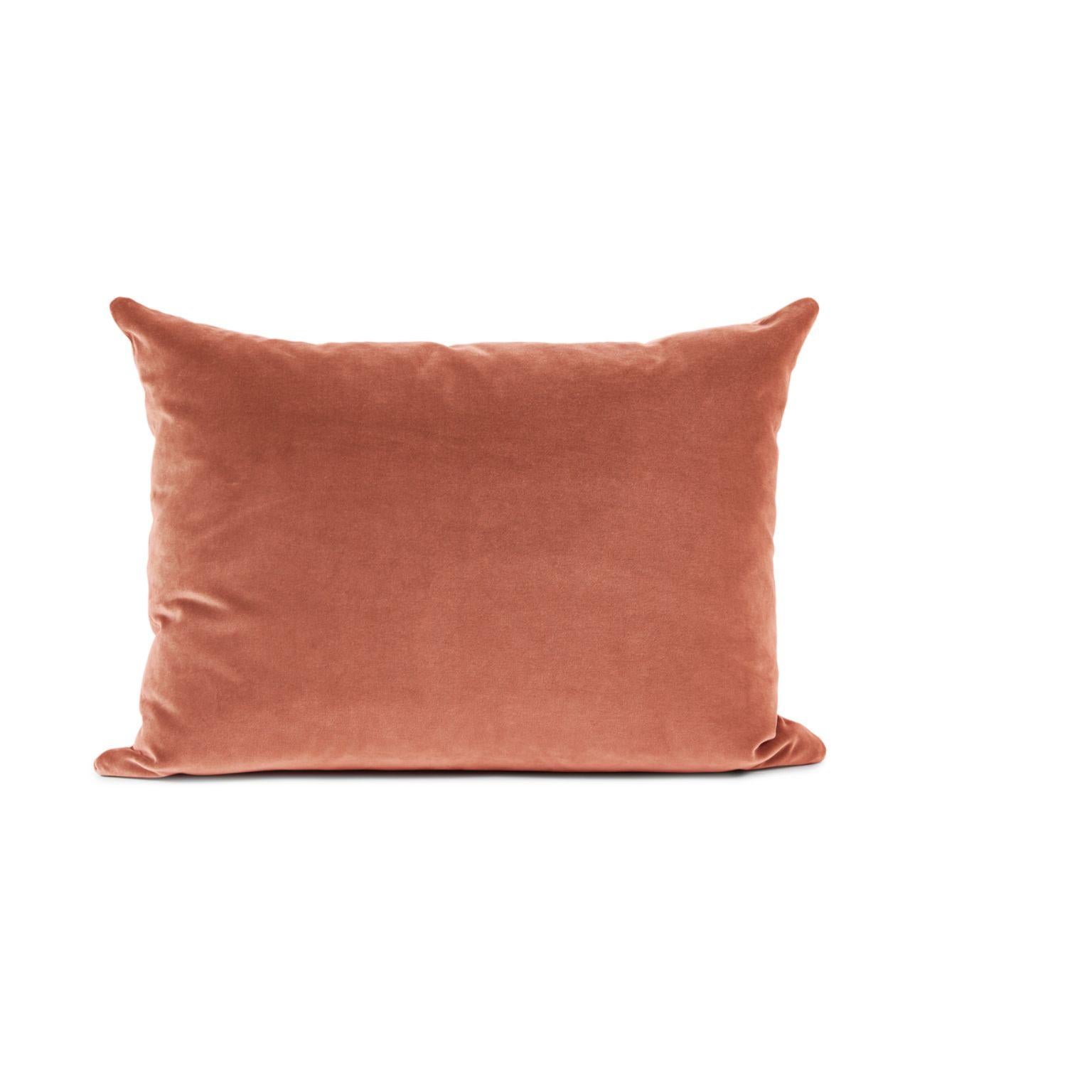 Galore cushion square vintage Rose by Warm Nordic
Dimensions: D 70 x H 50 cm
Material: Textile upholstery, Granulate and feathers filling.
Weight: 1.4 kg
Also available in different colours and finishes.

An elegant oversized sofa cushion,