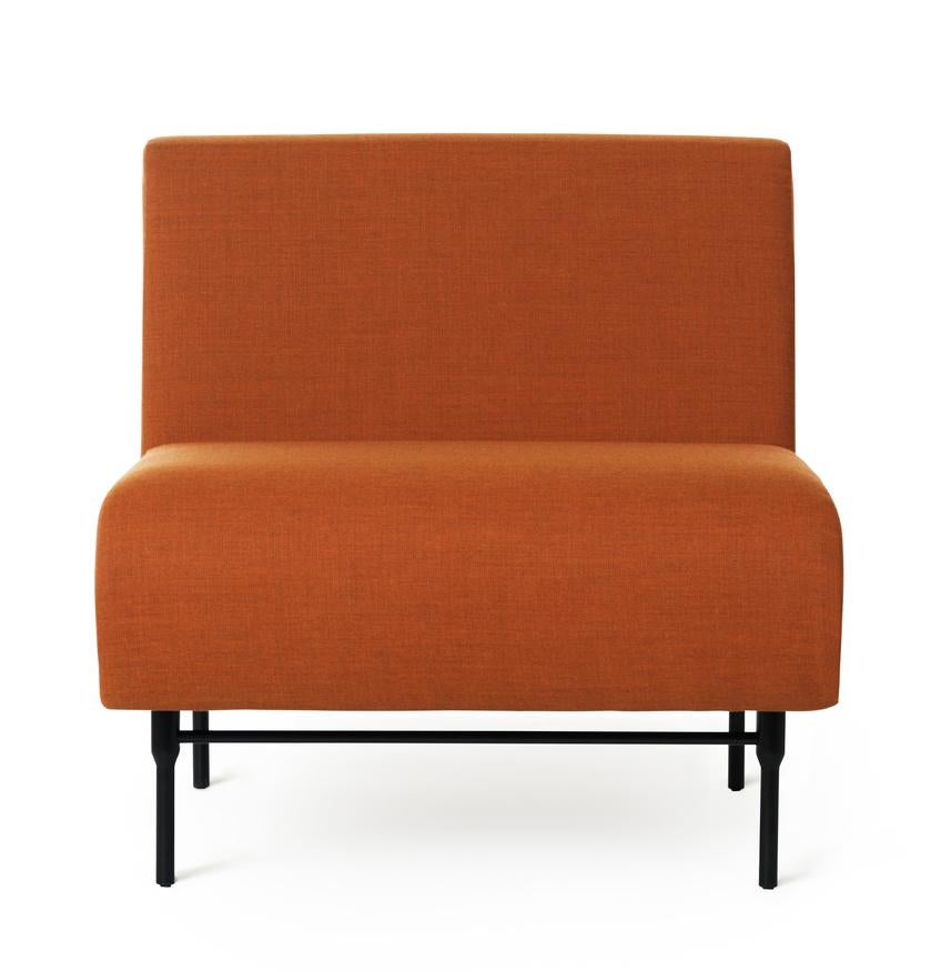 Galore seater Module center burnt orange by Warm Nordic
Dimensions: D76 x W80 x H 76 cm
Material: Textile upholstery, Powder coated black steel legs, Wooden frame, foam, spring system.
Weight: 26 kg
Also available in different colours and