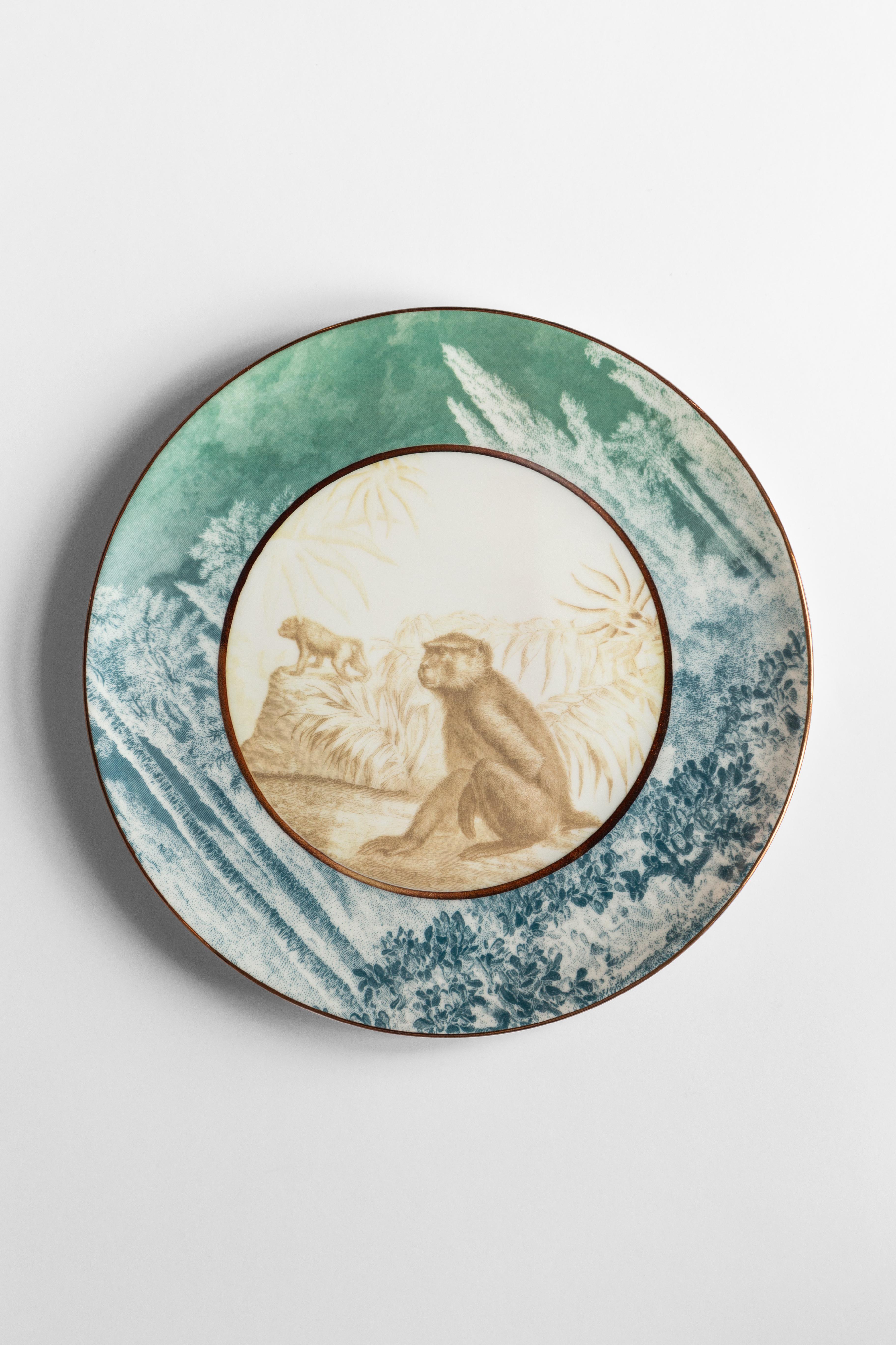 Italian Galtaji, Six Contemporary Porcelain Dinner Plates with Decorative Design For Sale