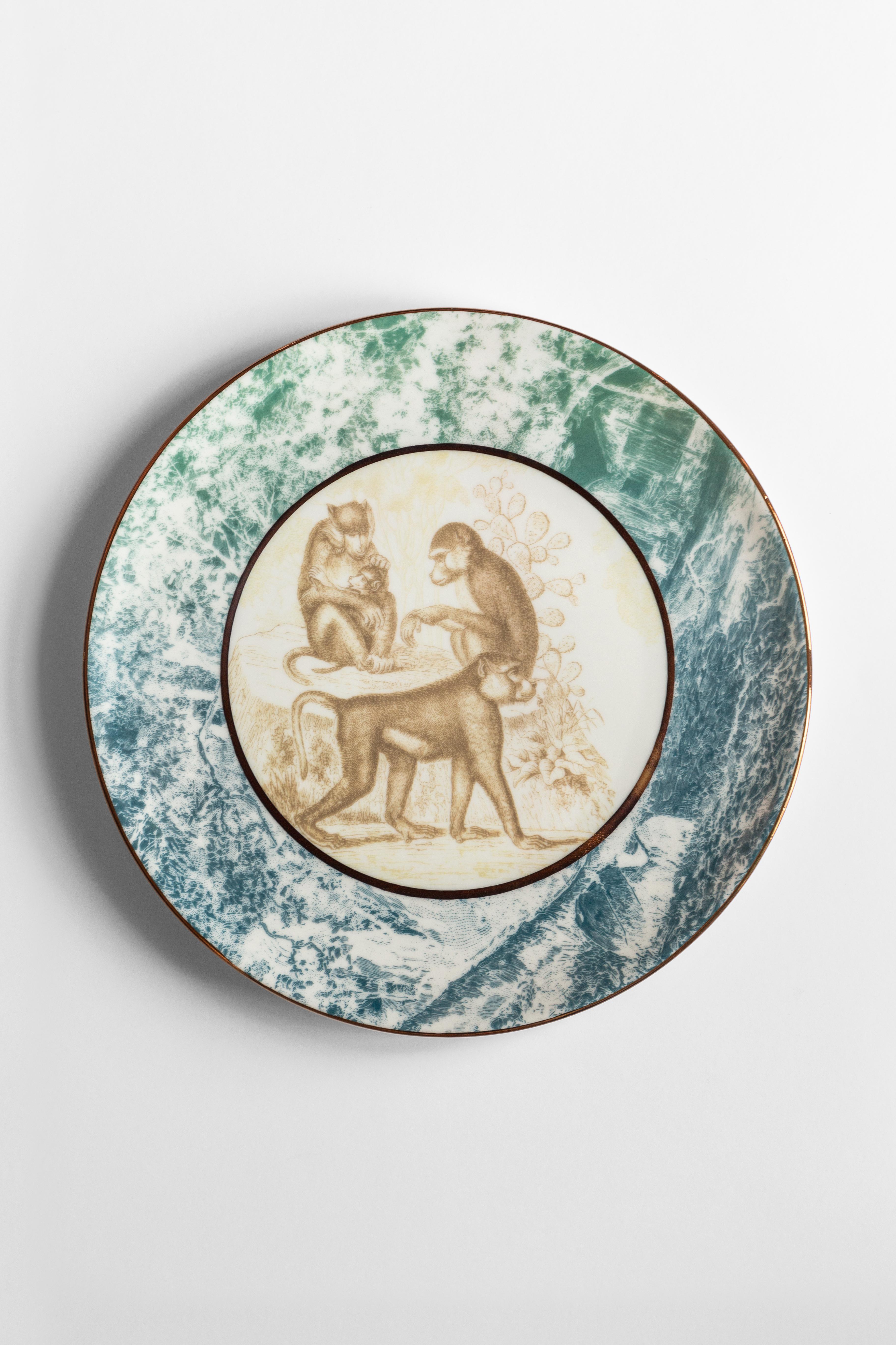 XXIe siècle et contemporain Galtaji, Six assiettes plates contemporaines en porcelaine avec design décoratif en vente