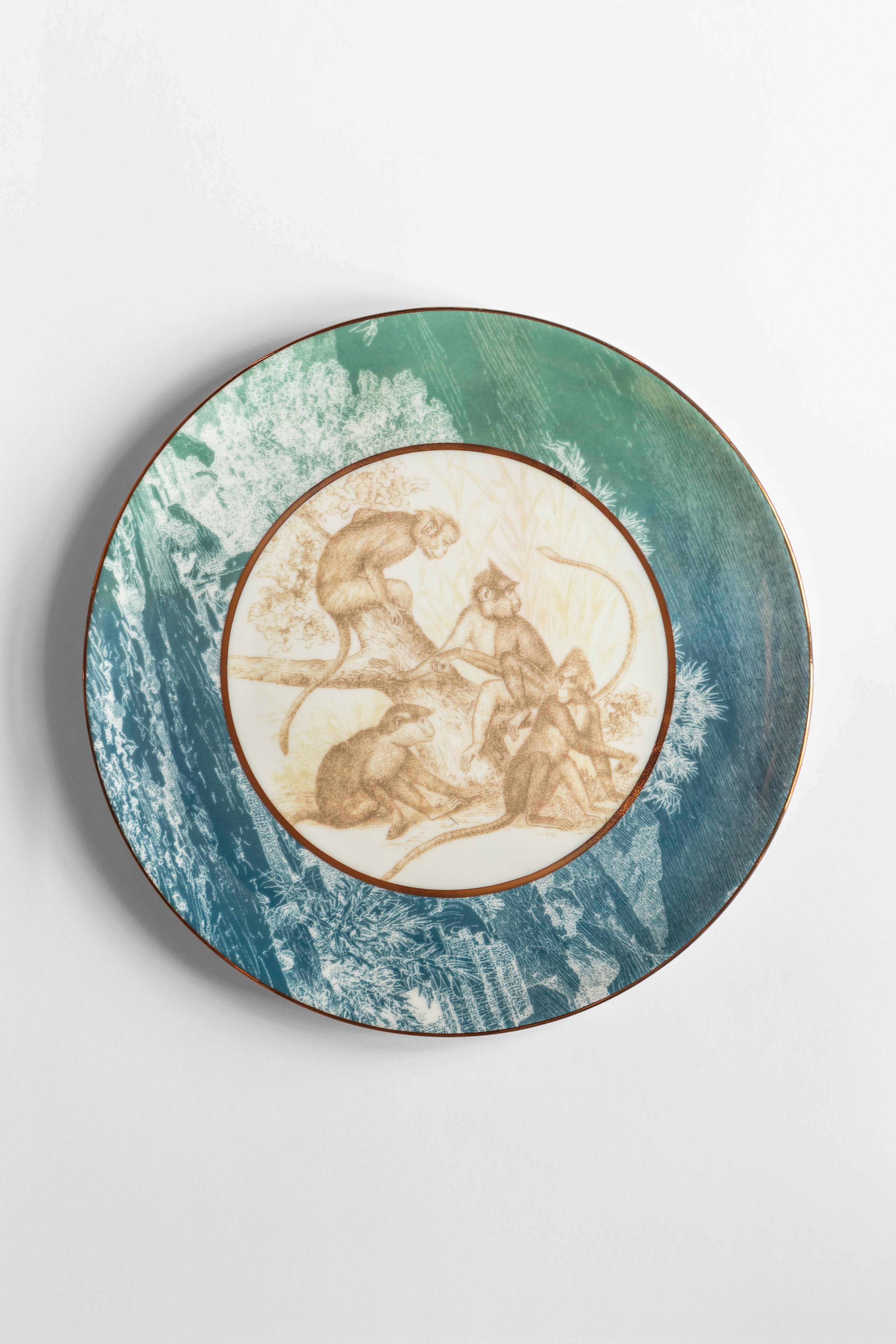 Galtaji, Six assiettes plates contemporaines en porcelaine avec design décoratif en vente 1