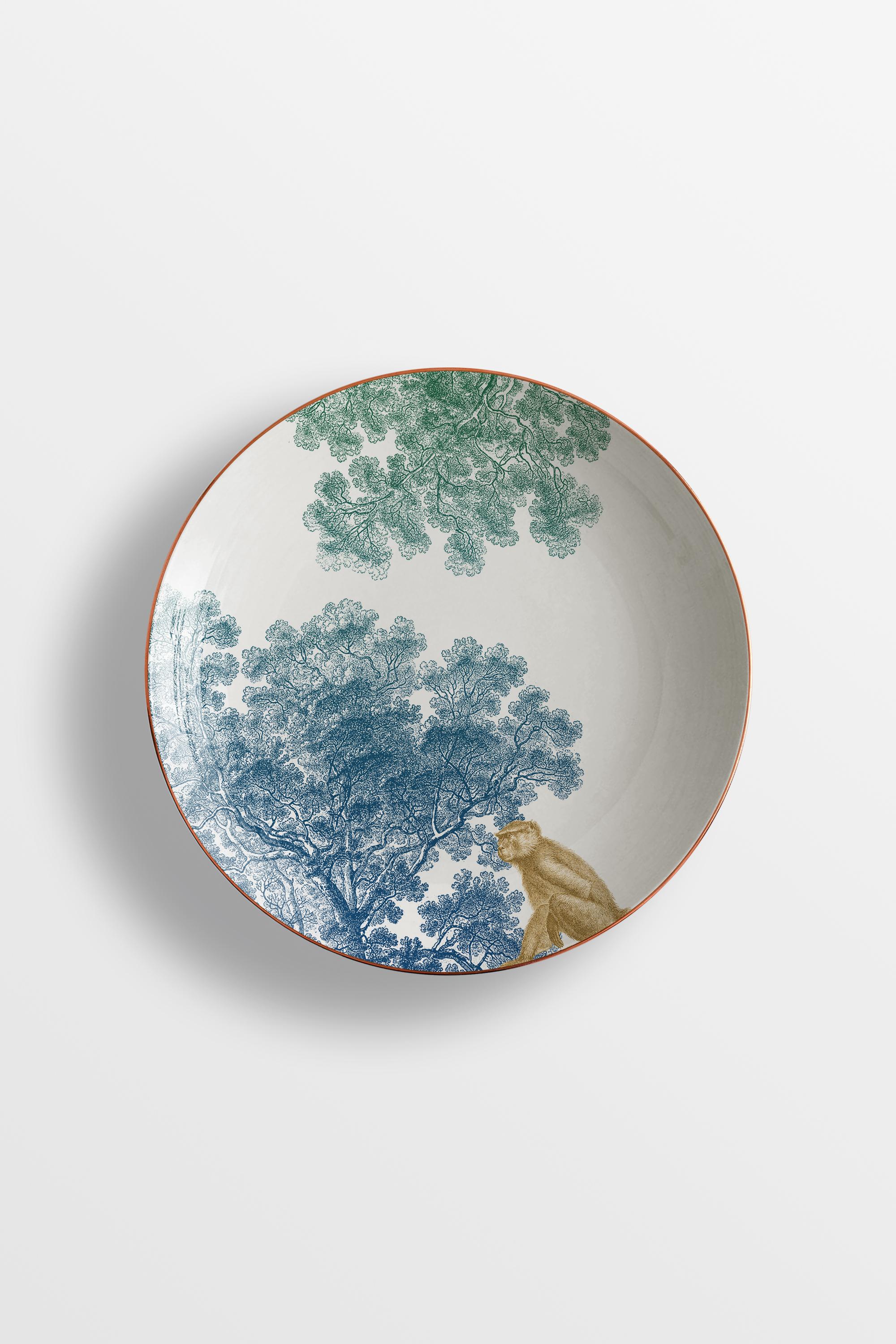 Galtaji, Six Contemporary Porcelain Soup Plates with Decorative Design For Sale 3