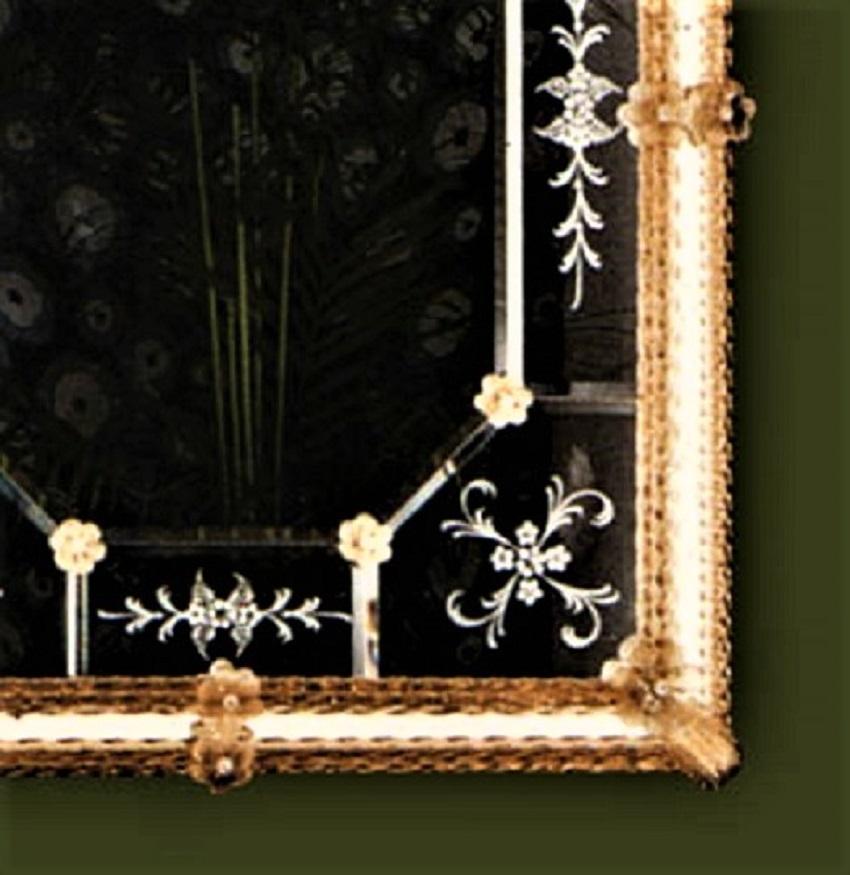 „Galuppi“-Spiegel aus Muranoglas im venezianischen Stil, handgefertigt in Italien (Sonstiges) im Angebot