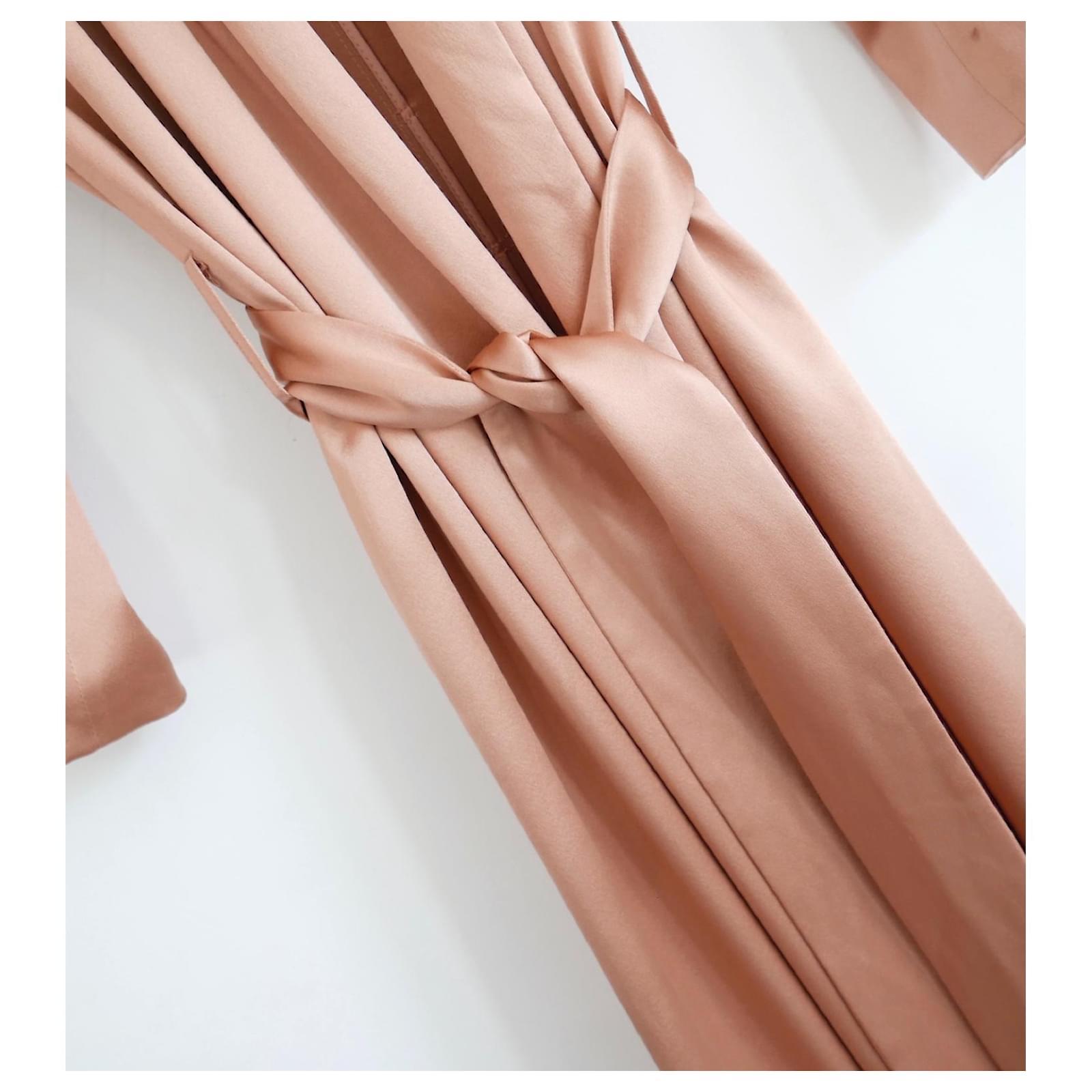 Galvan Blush Pink Silk Satin Trench Coat In Excellent Condition For Sale In London, GB
