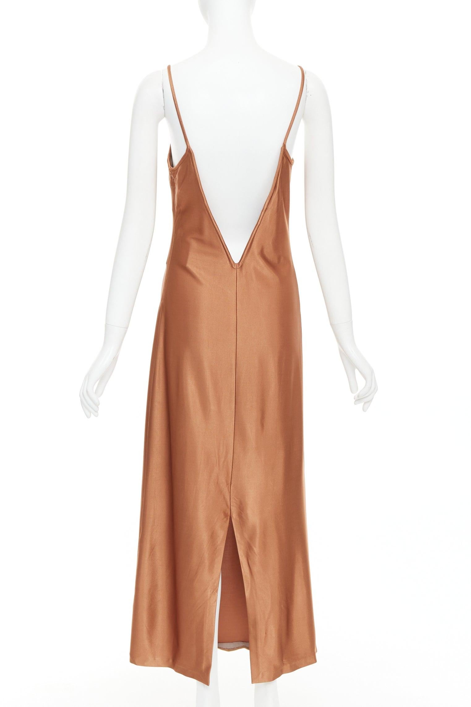 GALVAN Sahara cinnamon brown dipped open back satin dress FR40 M
Reference: CC/A00457
Brand: Galvan
Model: 220SGDR0068 Sahara Bustier
Material: Polyester, Blend
Color: Brown
Pattern: Solid
Closure: Zip
Lining: Nude Fabric
Extra Details: The Sahara