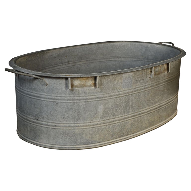 Verzinkte Zinnwanne bei 1stDibs Deutschland