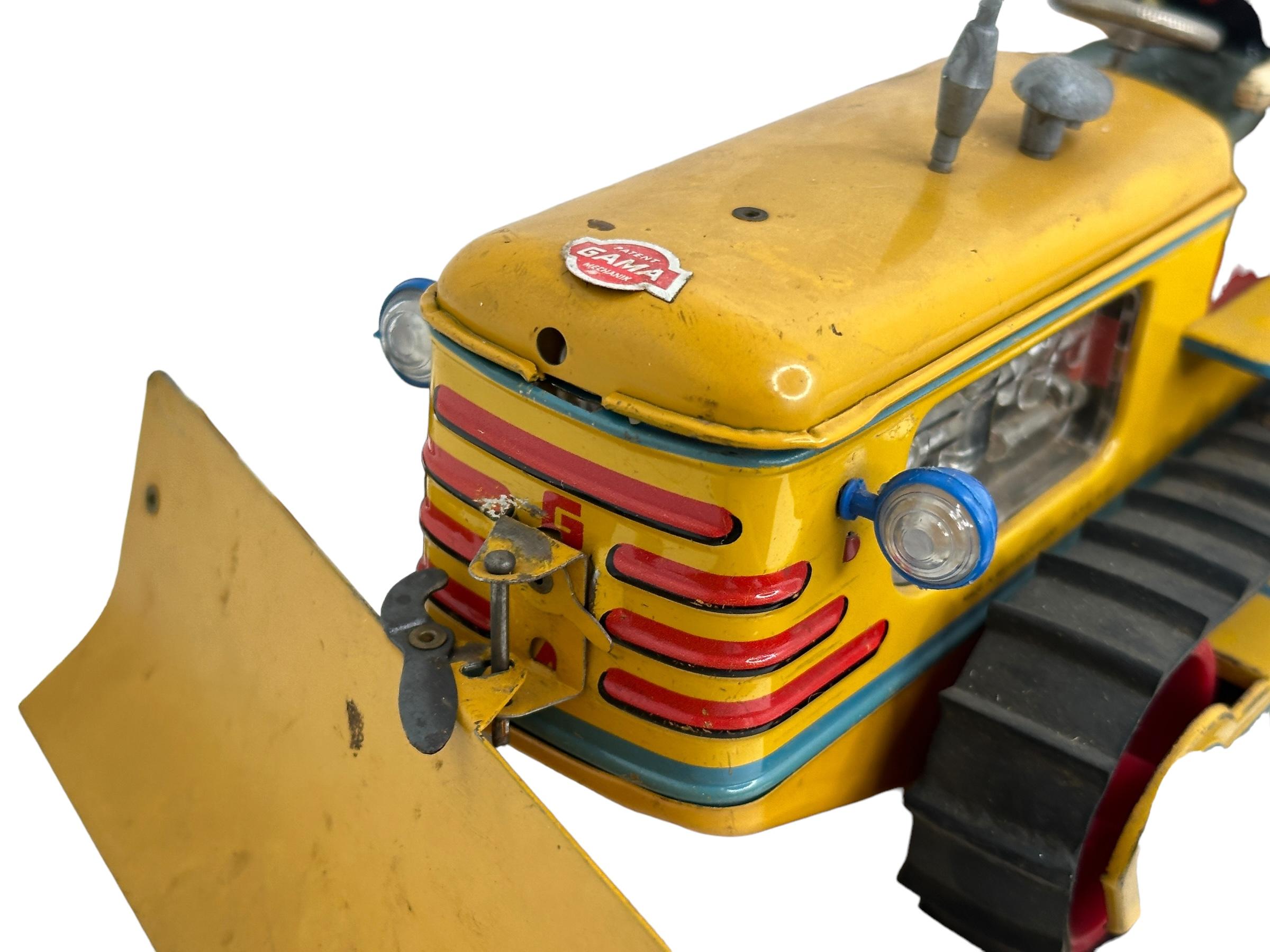 Gama Bulldozer Truck Zinn Spielzeugwagen Vintage Deutschland 1960er Jahre im Zustand „Gut“ im Angebot in Nuernberg, DE