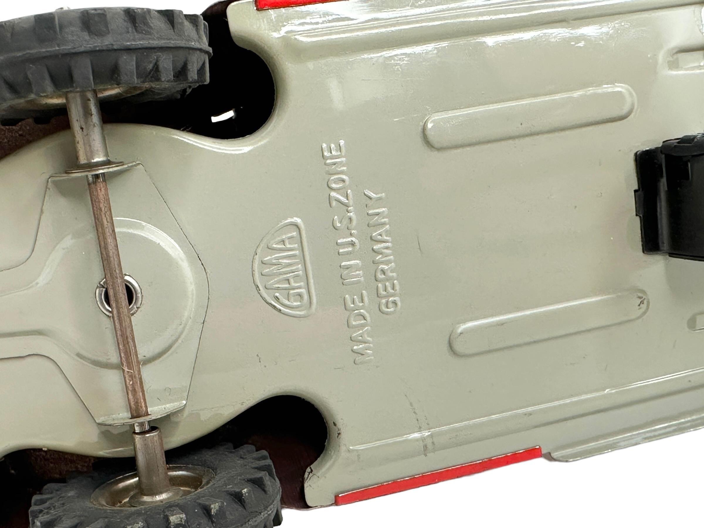 Coche de juguete de hojalata para camión de bomberos Gama Alemania 1945-49 en venta 2