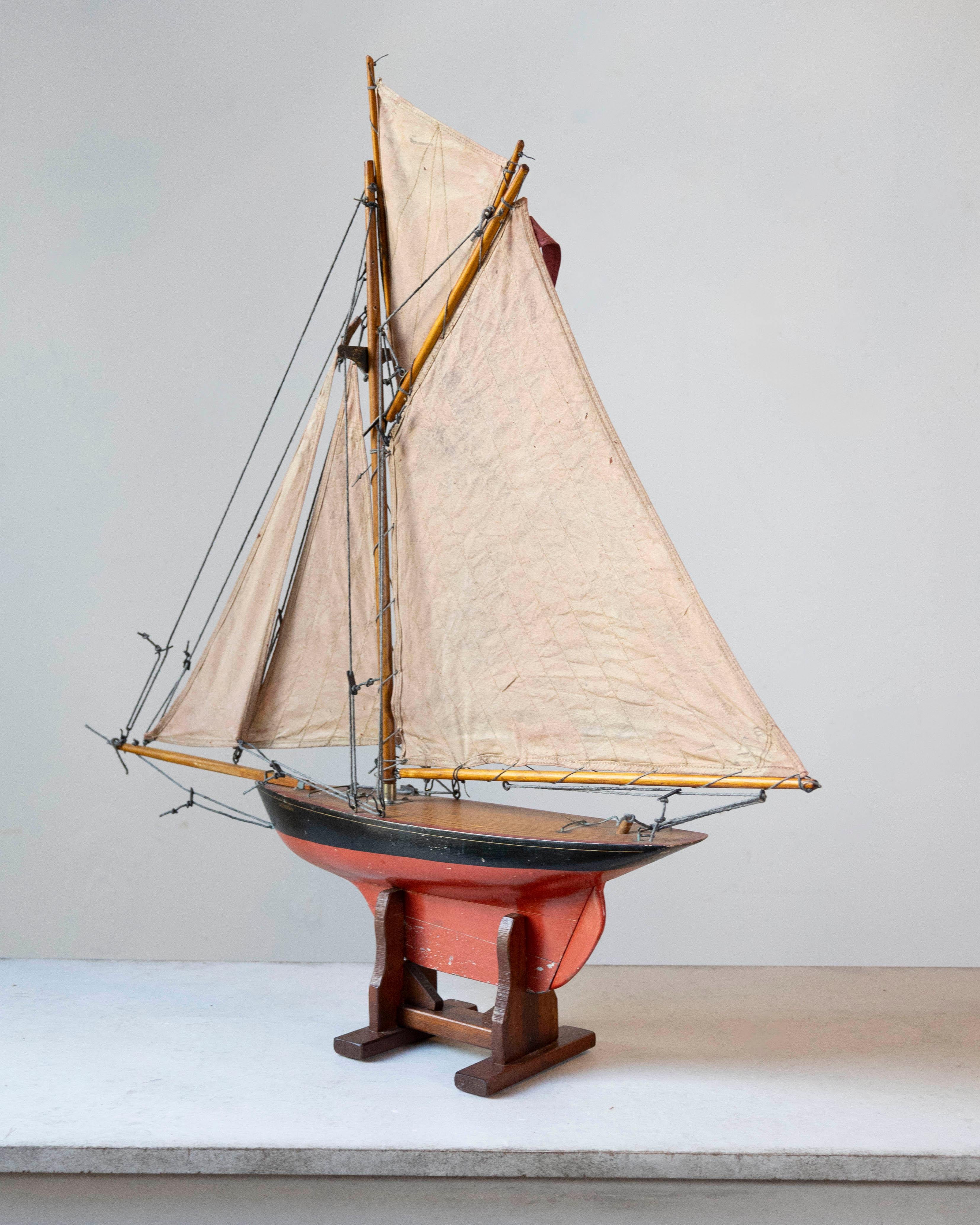 Gamages Goleta Aparejada Cutter Yate Estanque Inglés en venta