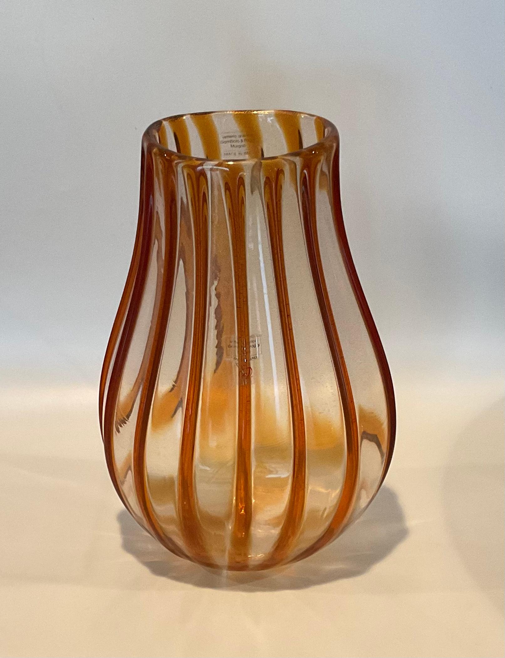 Gambaro & Poggi Gran jarrón de cristal dorado de Murano Firmado por el artista Vidrio aplicado Italiano en venta