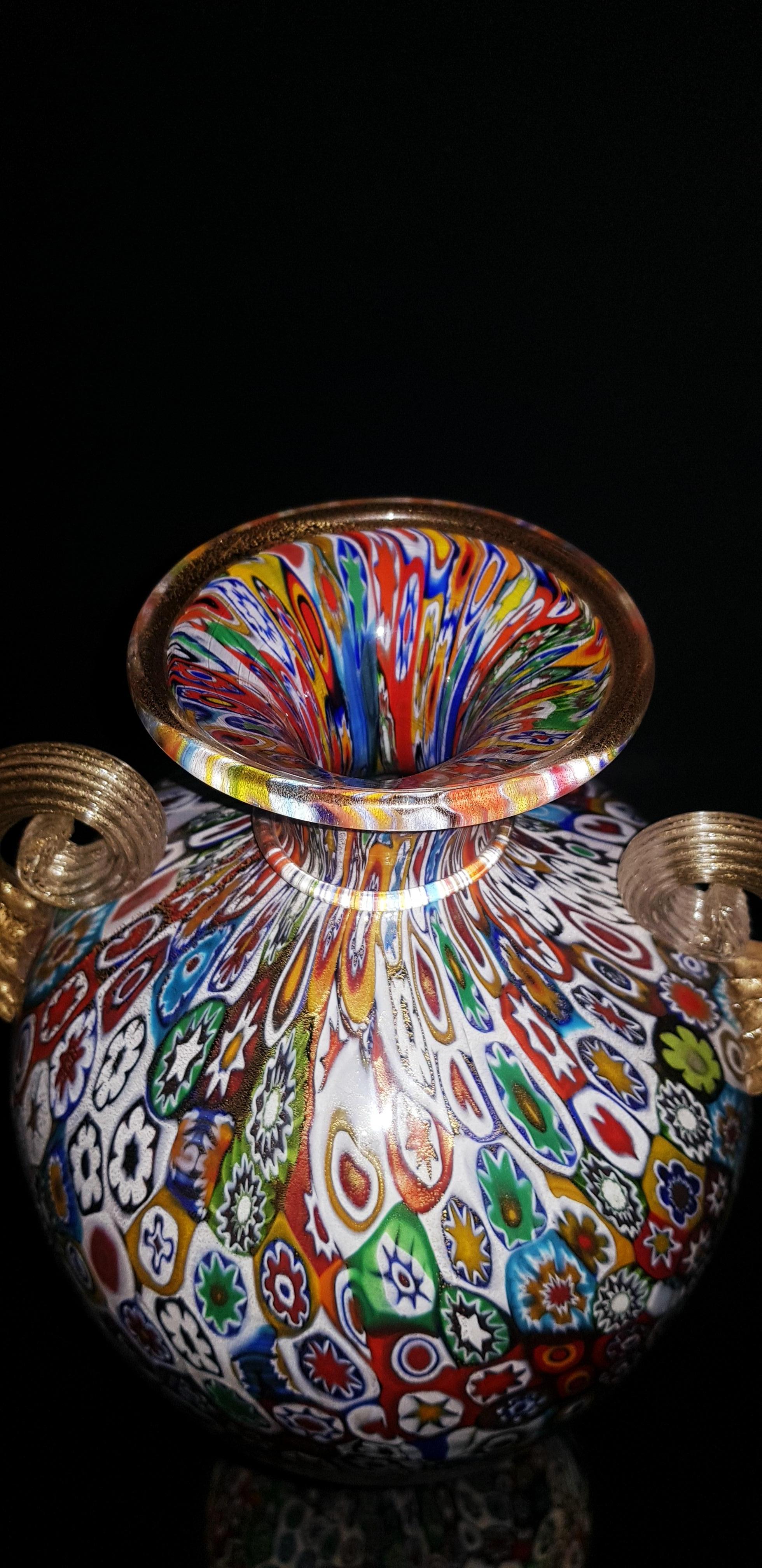 Murrine Gambaro&Poggi large murano glass sofiato vase with gold leaf   For Sale