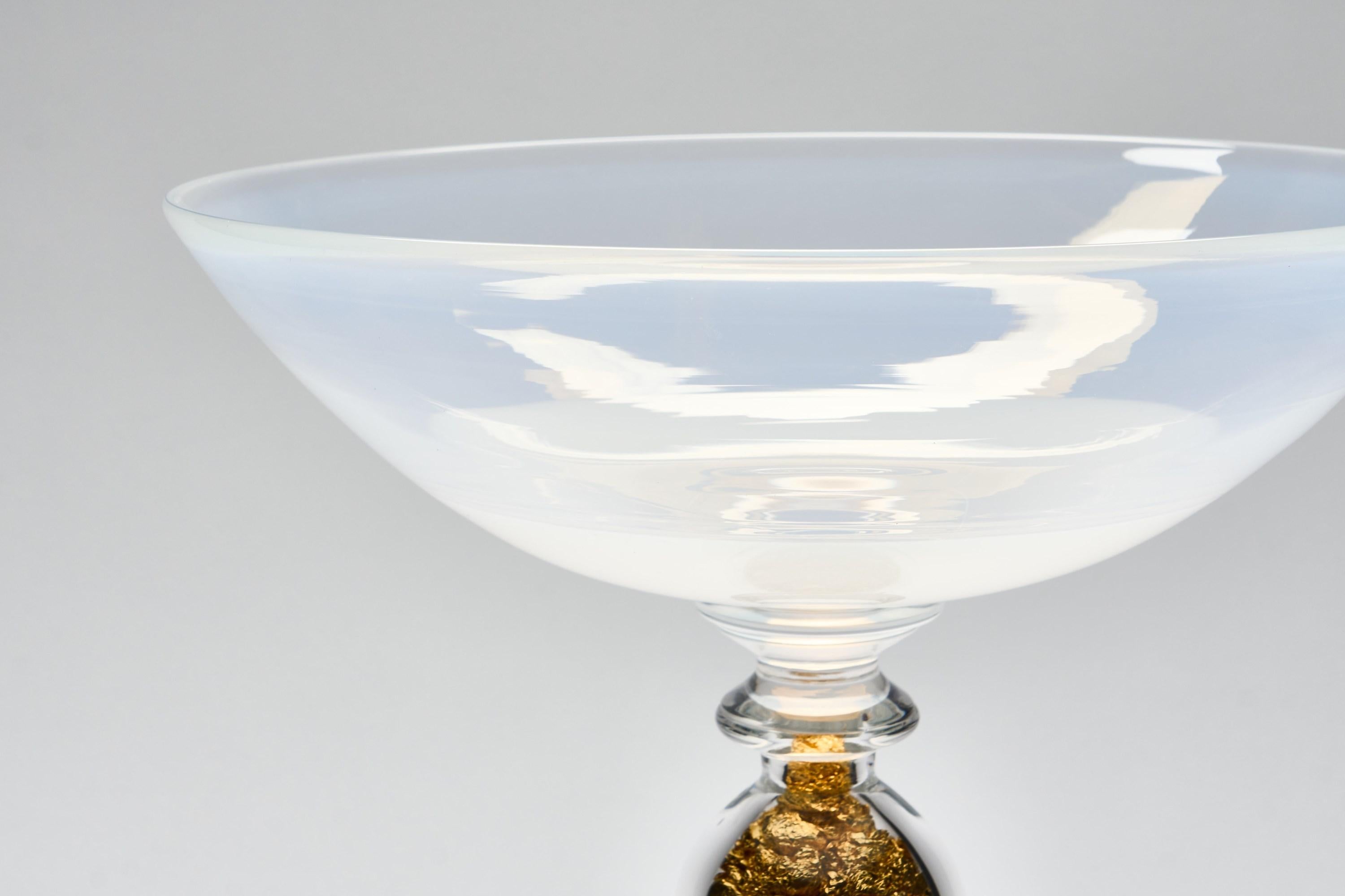 Gambo d’Oro, a milky white glass & gold leaf centrepiece by Anthony Scala For Sale 2