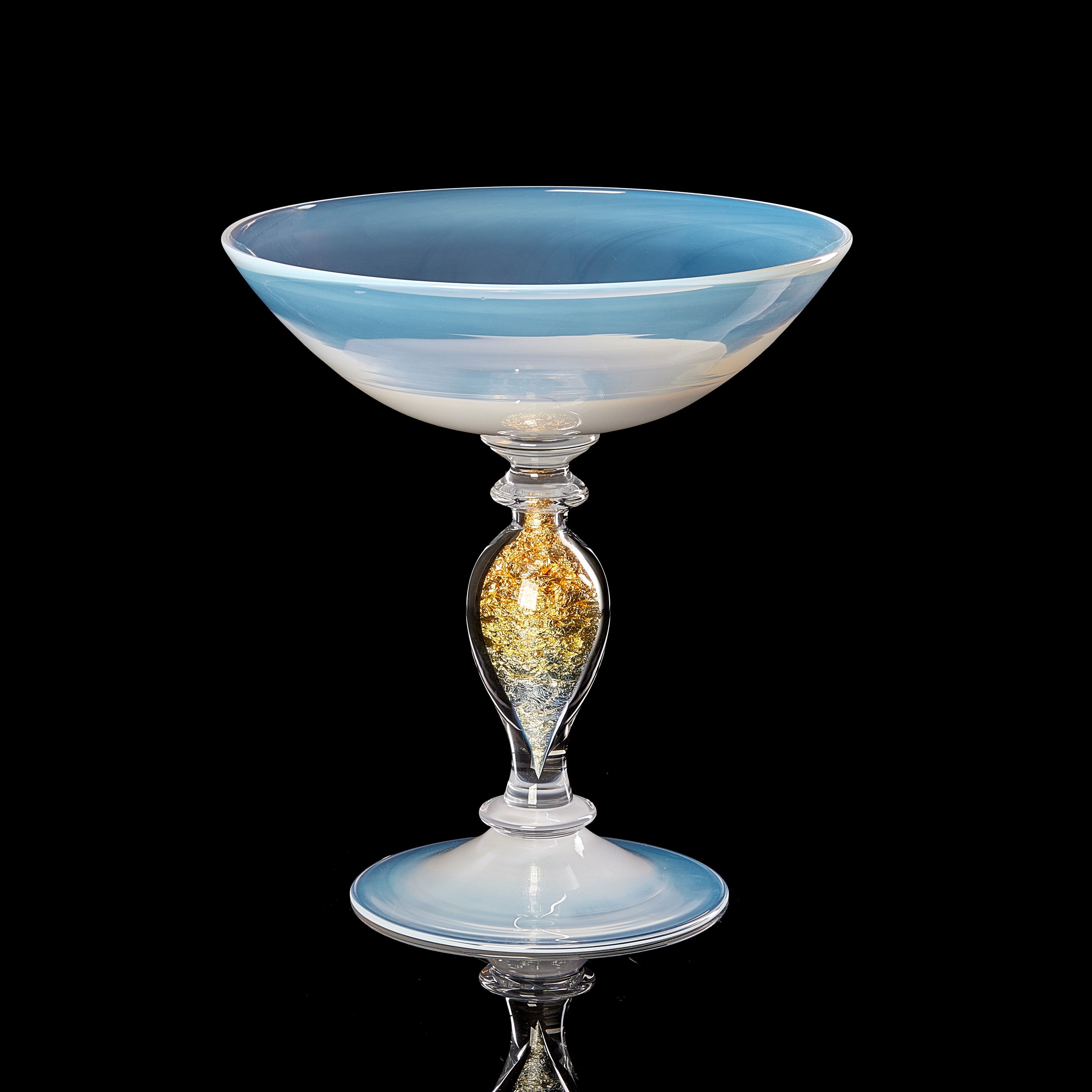 British Gambo d’Oro, a milky white glass & gold leaf centrepiece by Anthony Scala For Sale