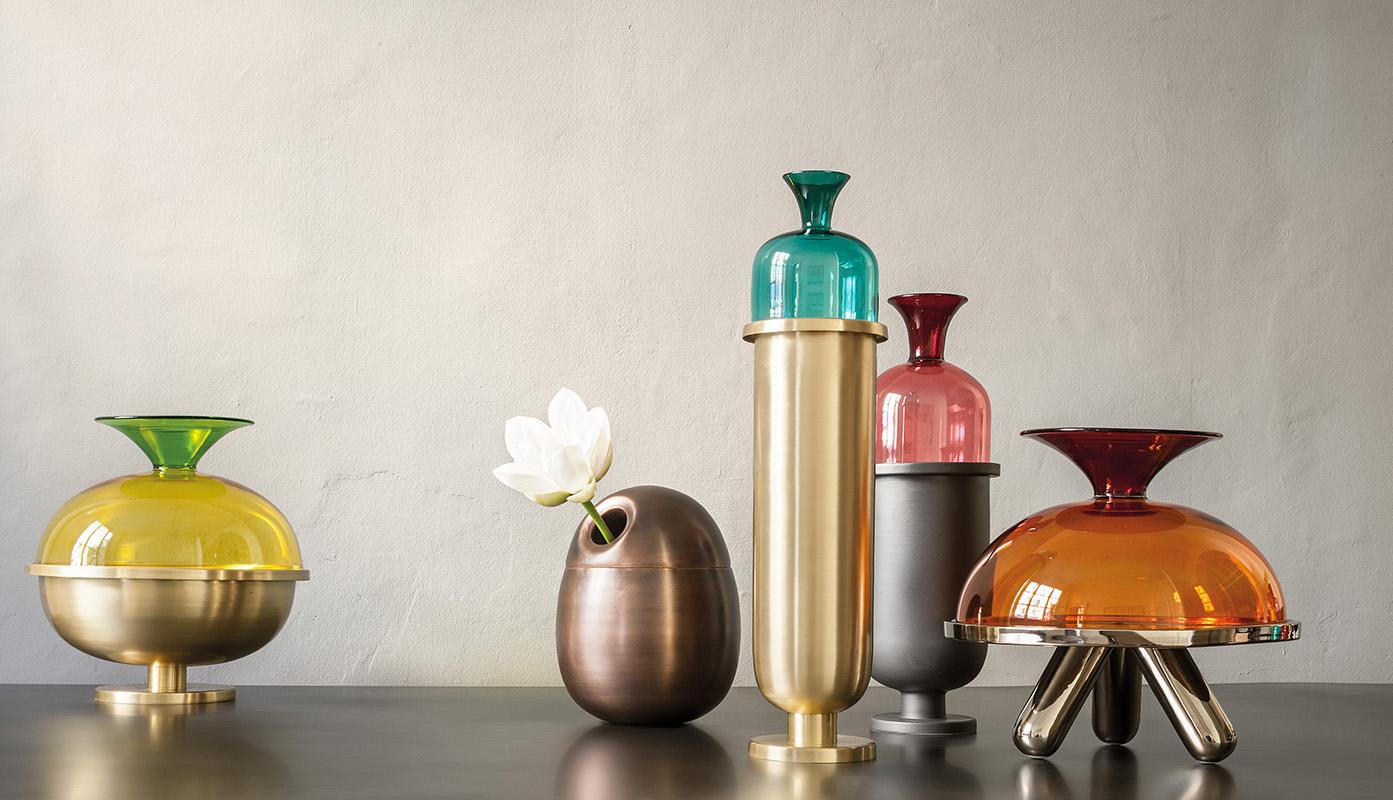 Gambone and Cuppone, Colored Blown-Glass Bowl and Ceramic Riser by Aldo Cibic (Moderne)