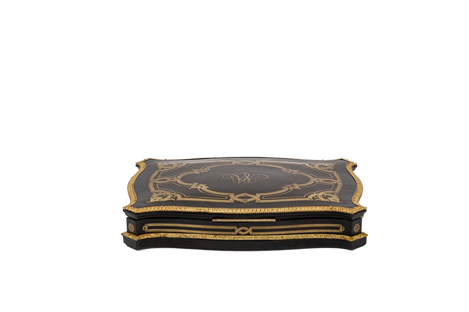 Boîte à gibier en Wood et Glit Brass, période Napoléon III État moyen - En vente à Saint-Ouen, FR