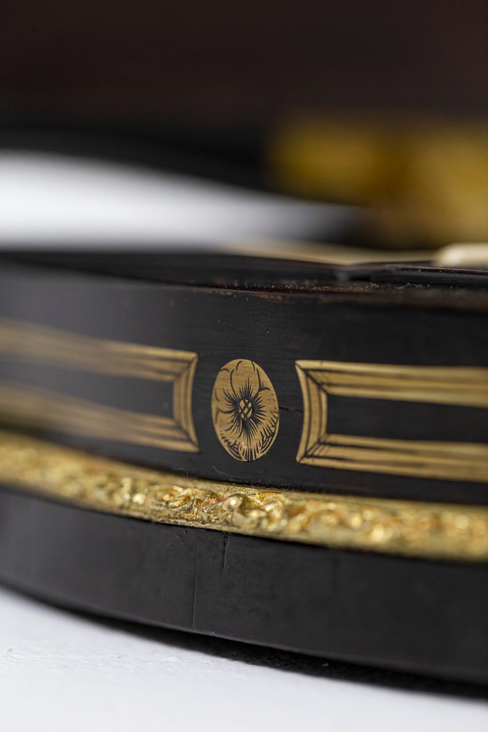 Bois Boîte à gibier en Wood et Glit Brass, période Napoléon III en vente