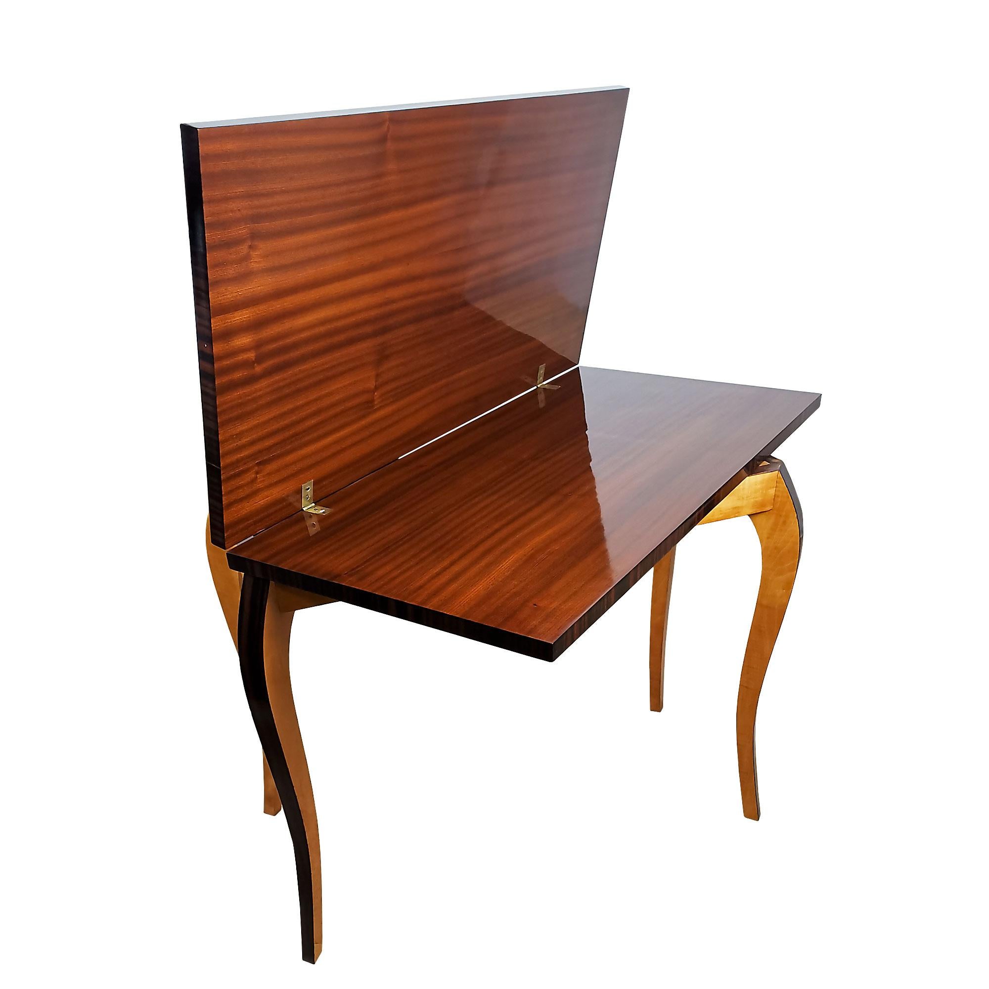Mid-Century Modern Game Table With Double Drop-Leaf Top – France 1940 In Good Condition For Sale In Girona, ES