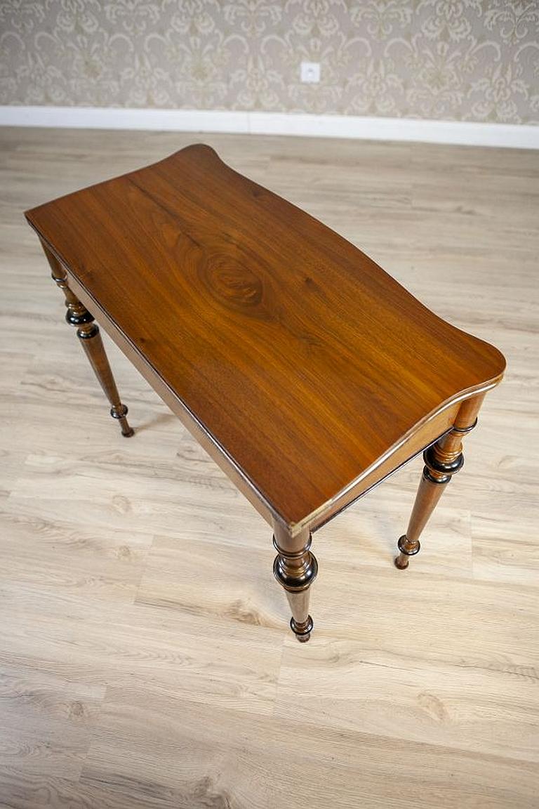 Game Table From the Late 19th Century With Hidden Drawer In Good Condition For Sale In Opole, PL