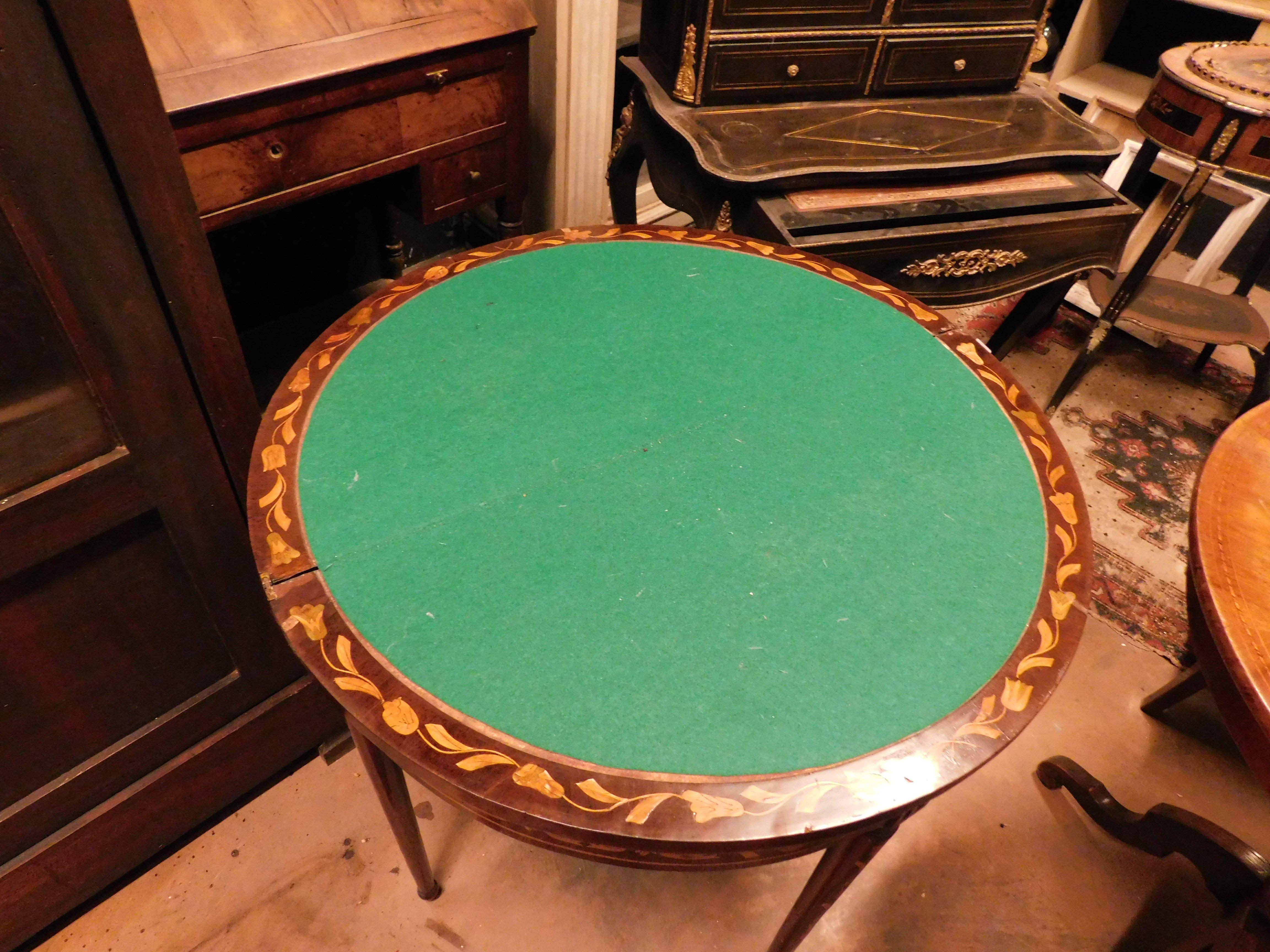 Game table that opens in the shape of a half moon, Holland 4