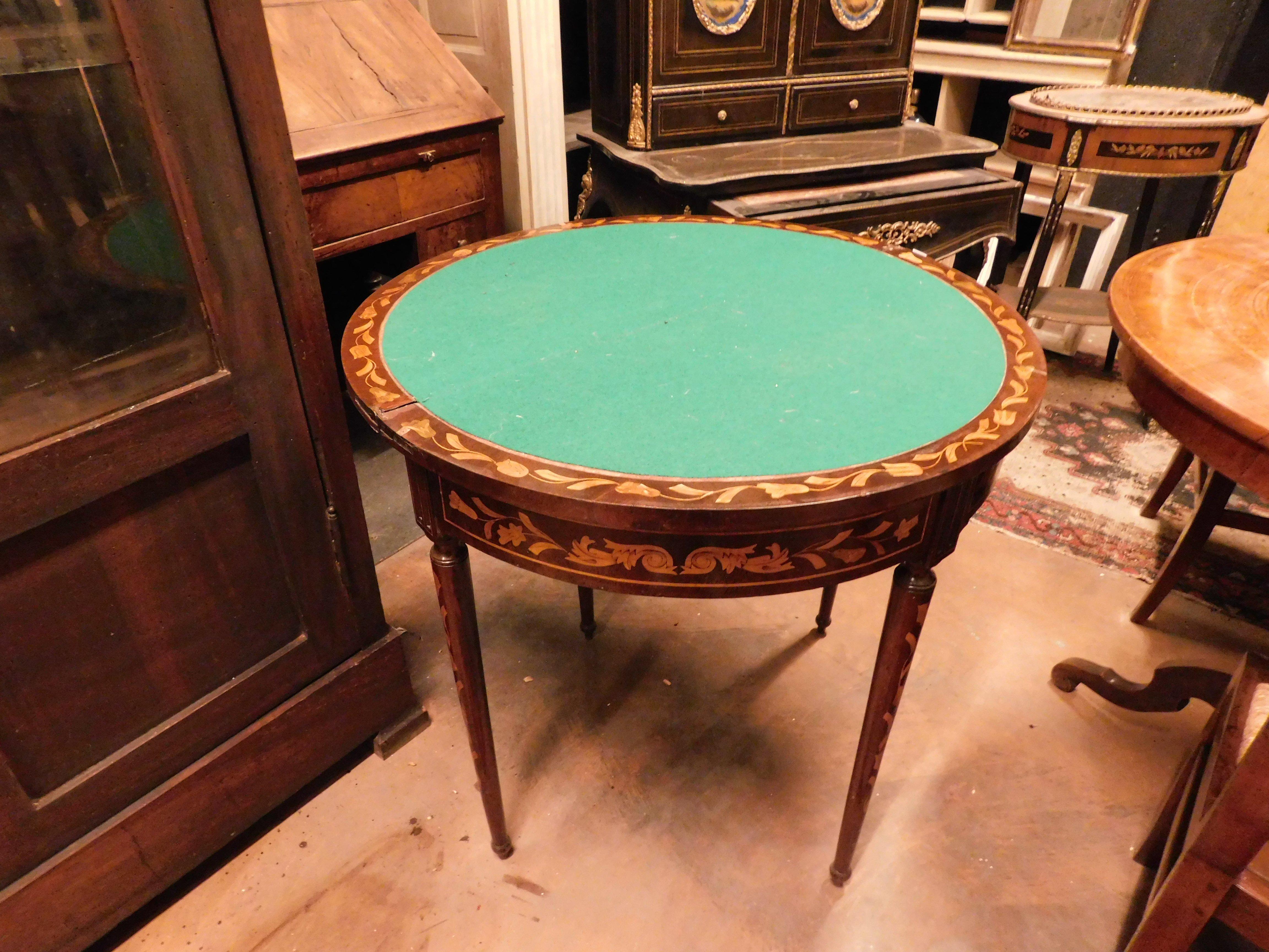 Game table that opens in the shape of a half moon, Holland 2