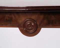Tavolo da gioco in mogano lucidato con supporti in ottone del 1860
