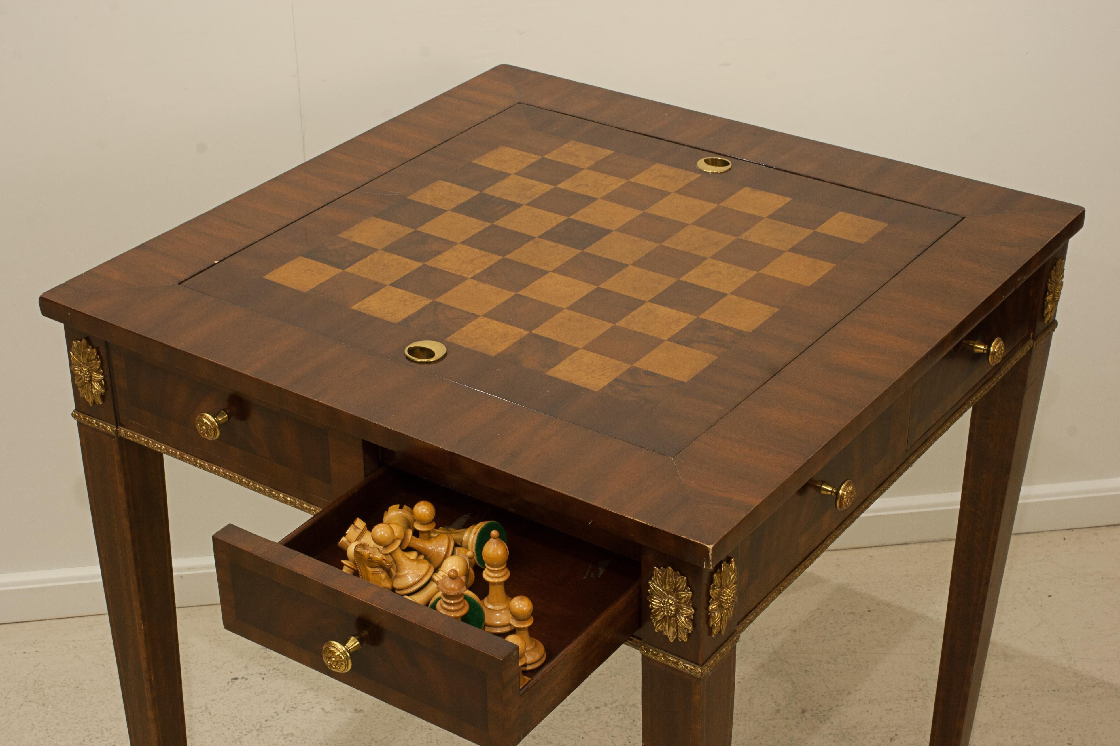 Games Table With Chess & Backgammon Board In Good Condition In Oxfordshire, GB