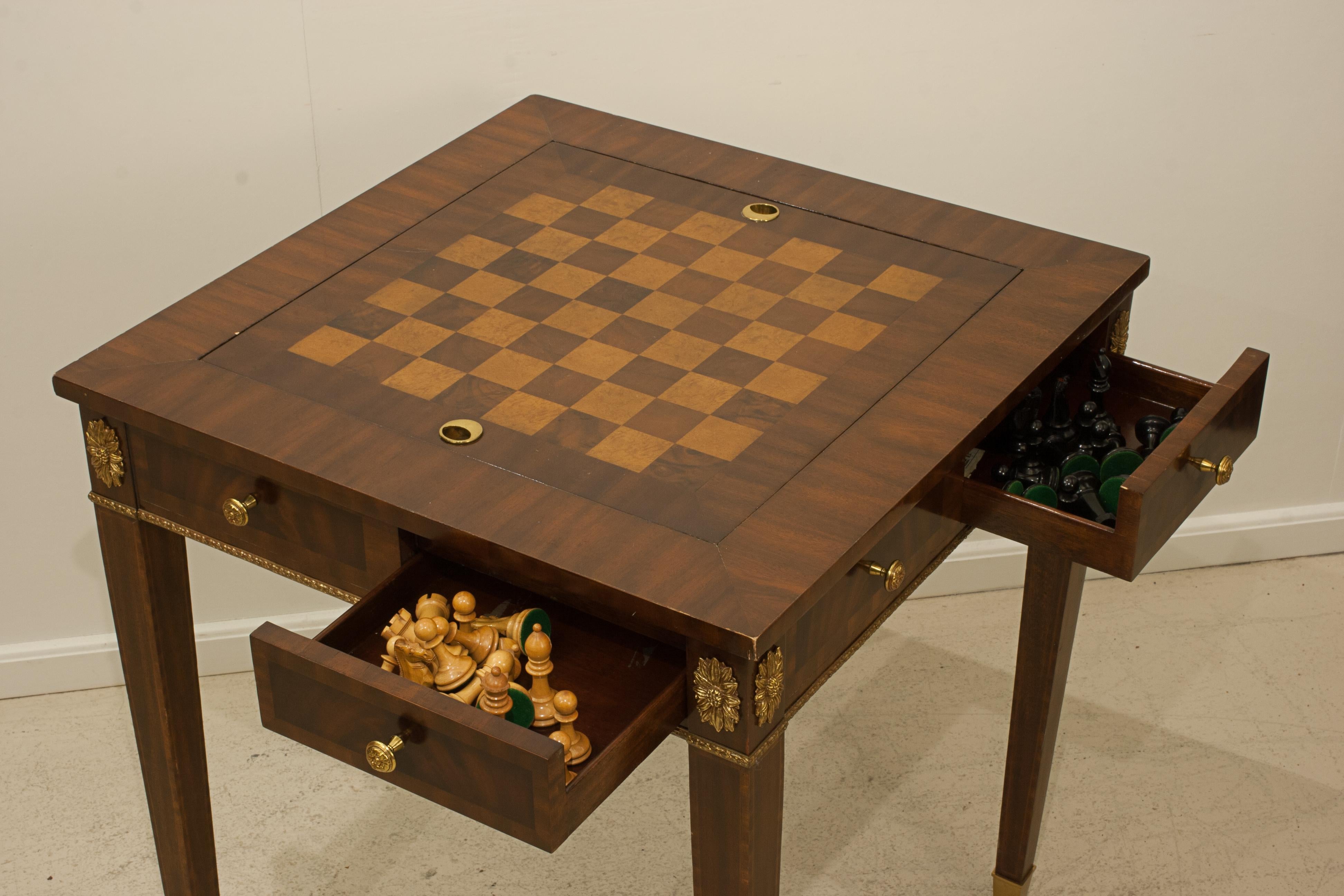 20th Century Games Table With Chess & Backgammon Board