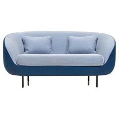 Fredericia by GamFratesi Zweifarbiges Haiku 2 Seater-Sofa aus blauem Stoff mit zwei Trägern, 2018