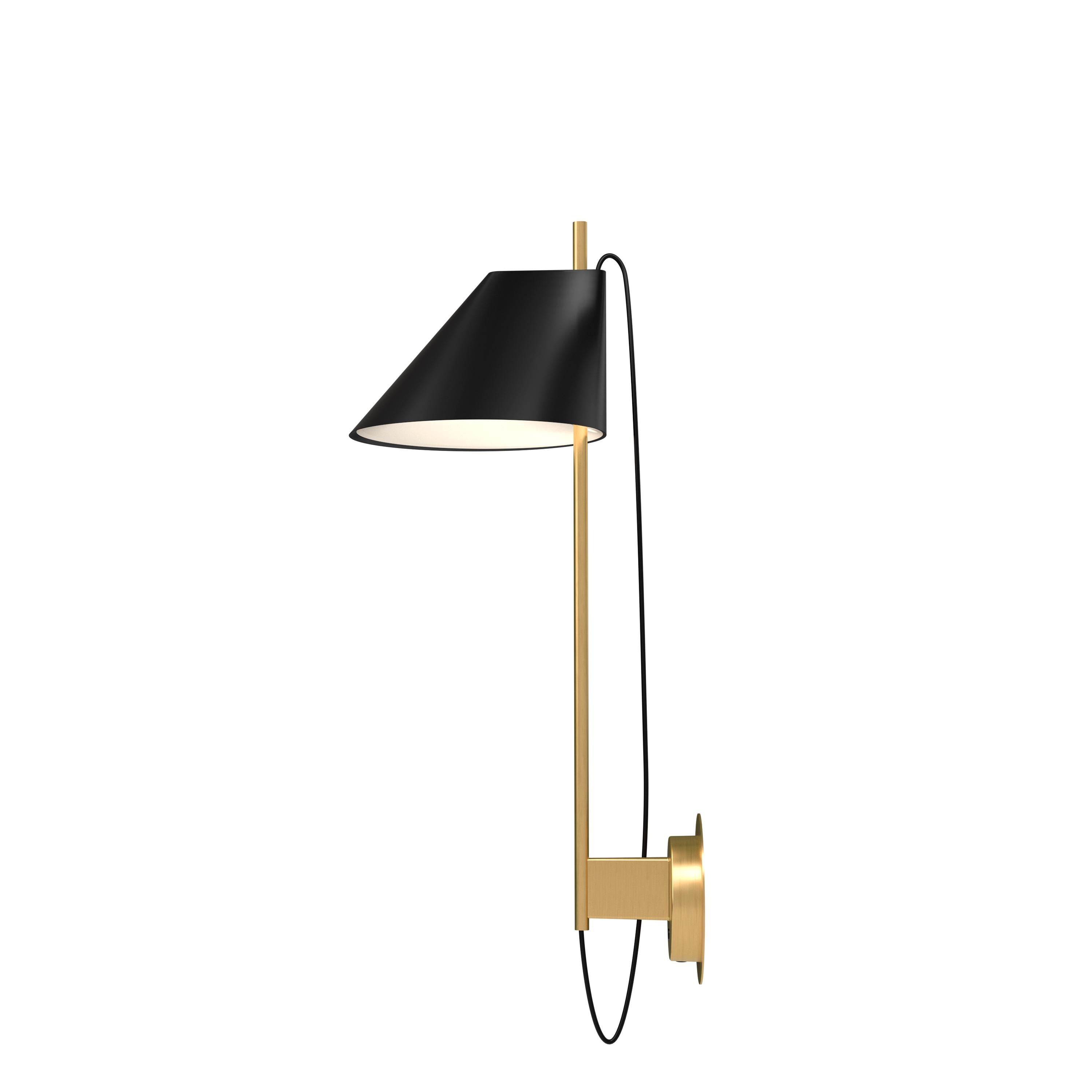 Laiton Lampe de bureau Yuh de Gamfratesi en laiton blanc et marbre pour Louis Poulsen en vente