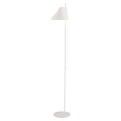Lampada da terra 'Yuh' bianca di GamFratesi per Louis Poulsen