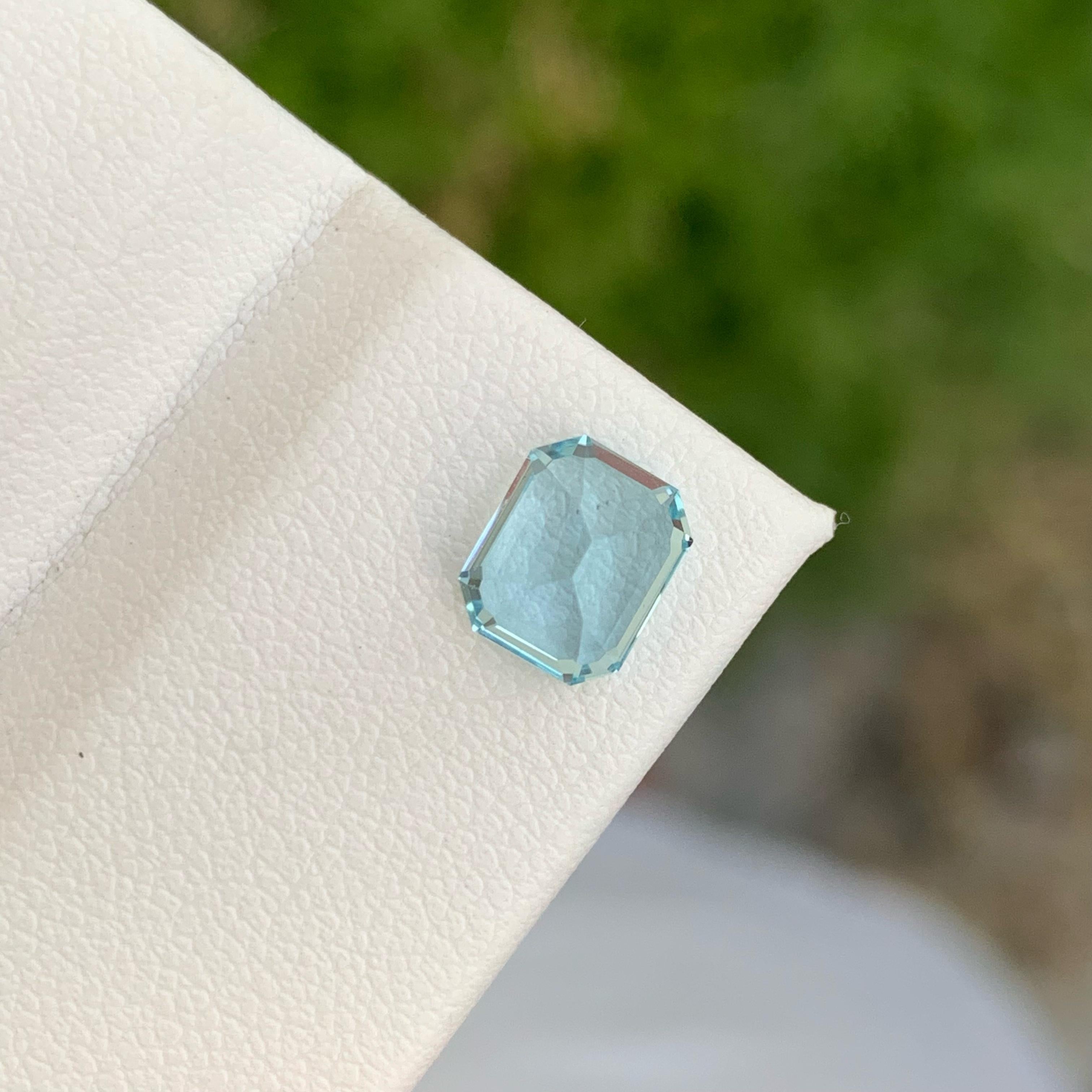 Weight 1.50 carats 
Dimensions 7.6 x 6.2 x 5 mm
Treatment None 
Origin Pakistan 
Clarity Eye Clean 
Shape Octagon 
Cut Emerald 



Discover the timeless beauty of our 1.50 carat Blue Aquamarine, a natural wonder sourced from the rich gemstone mines