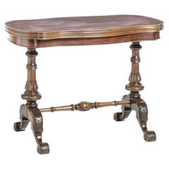 Gaming table