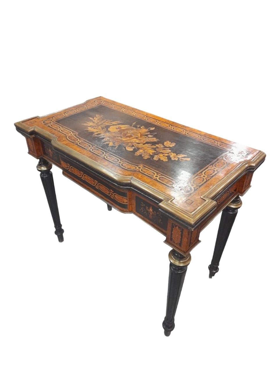 Empire Gaming table from 1810 with exquisite inlays - Italy  For Sale