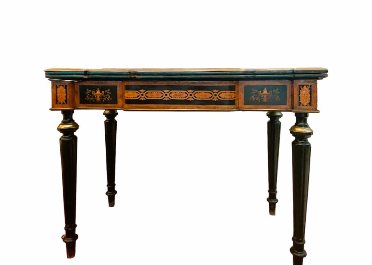 Italian Table de jeu de 1810 avec incrustations exquises - Italie  en vente