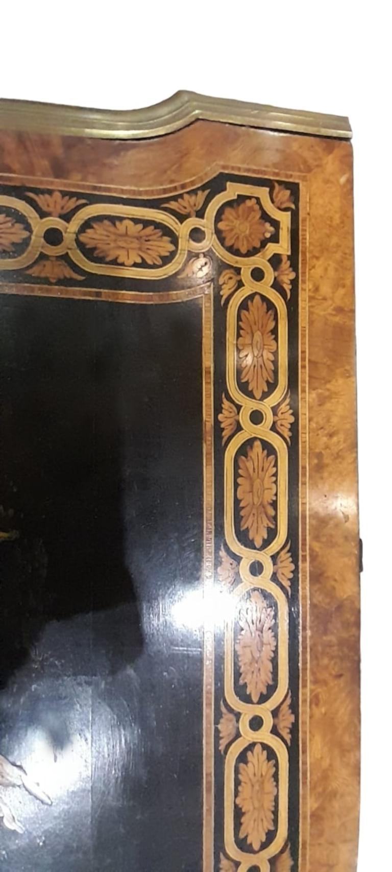 Gaming table from 1810 with exquisite inlays - Italy  In Good Condition For Sale In Cesena, FC