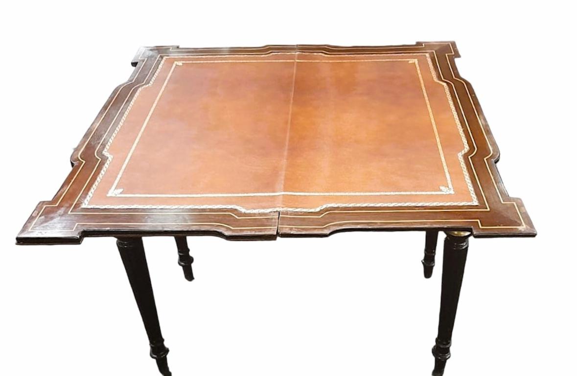 19th Century Table de jeu de 1810 avec incrustations exquises - Italie  en vente