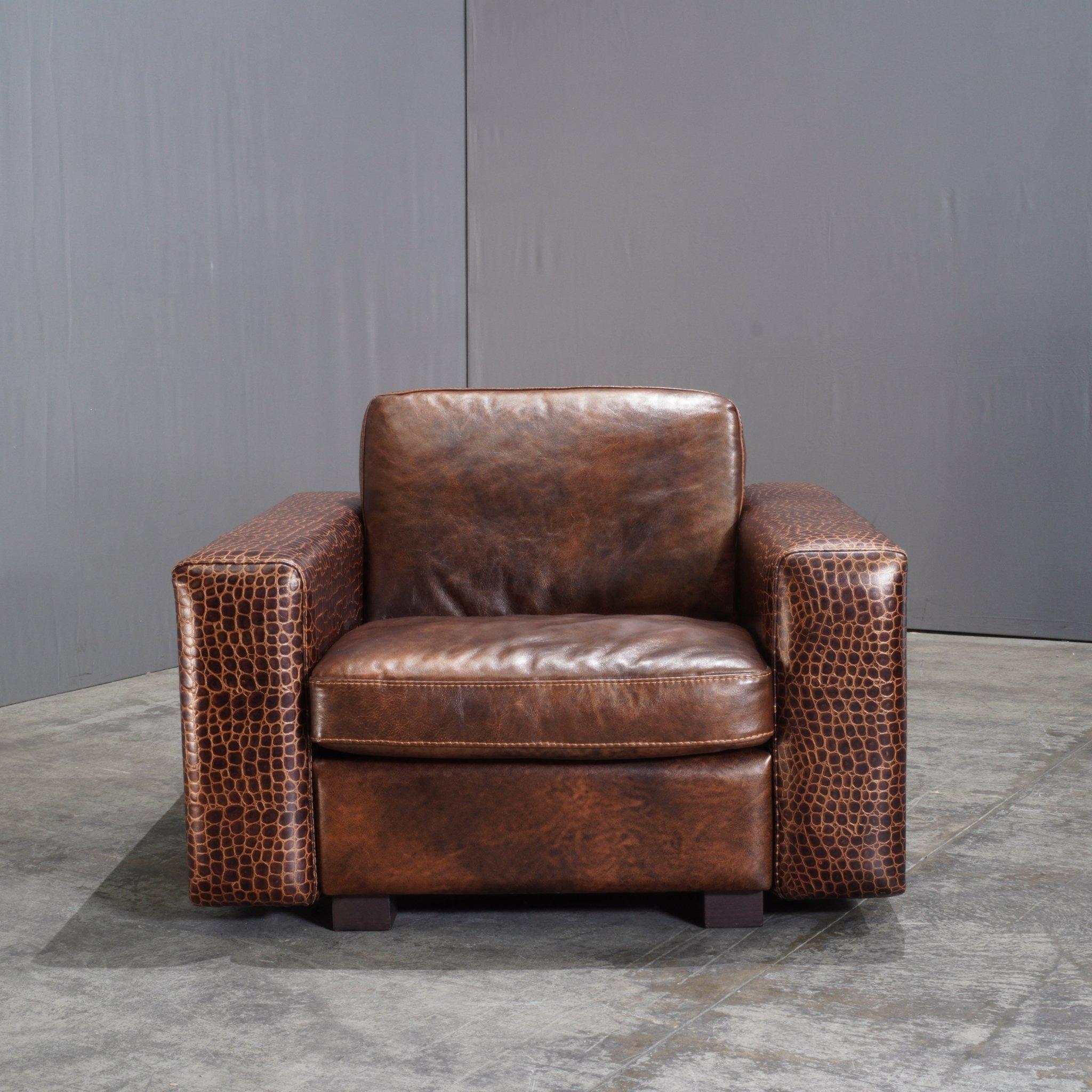 Gamma Arredamenti Fauteuil Kelly en cuir crocodile Brown en vente 2