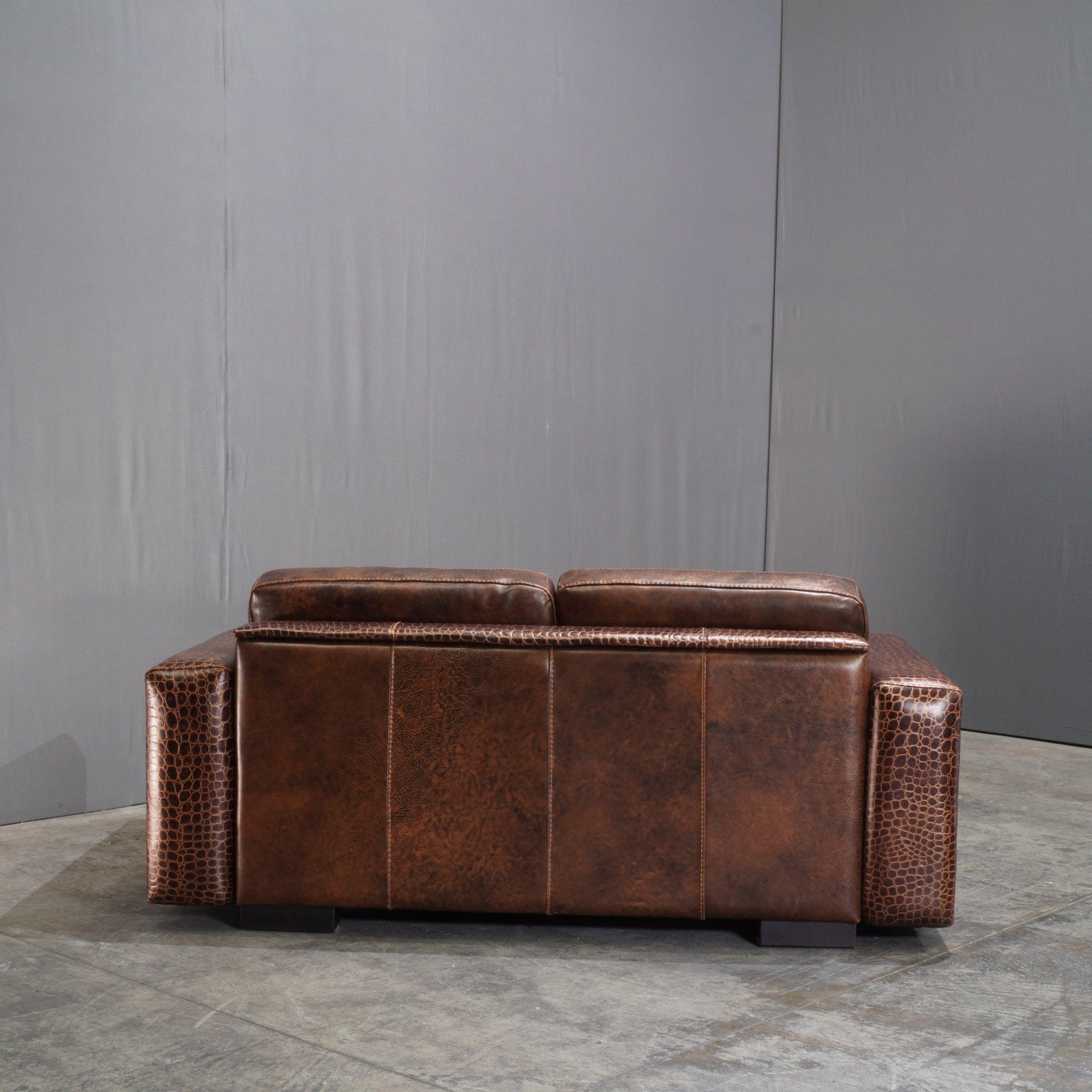 Canapé Kelly 2 Seater de Gamma Arredamenti en cuir de crocodile en vente 1