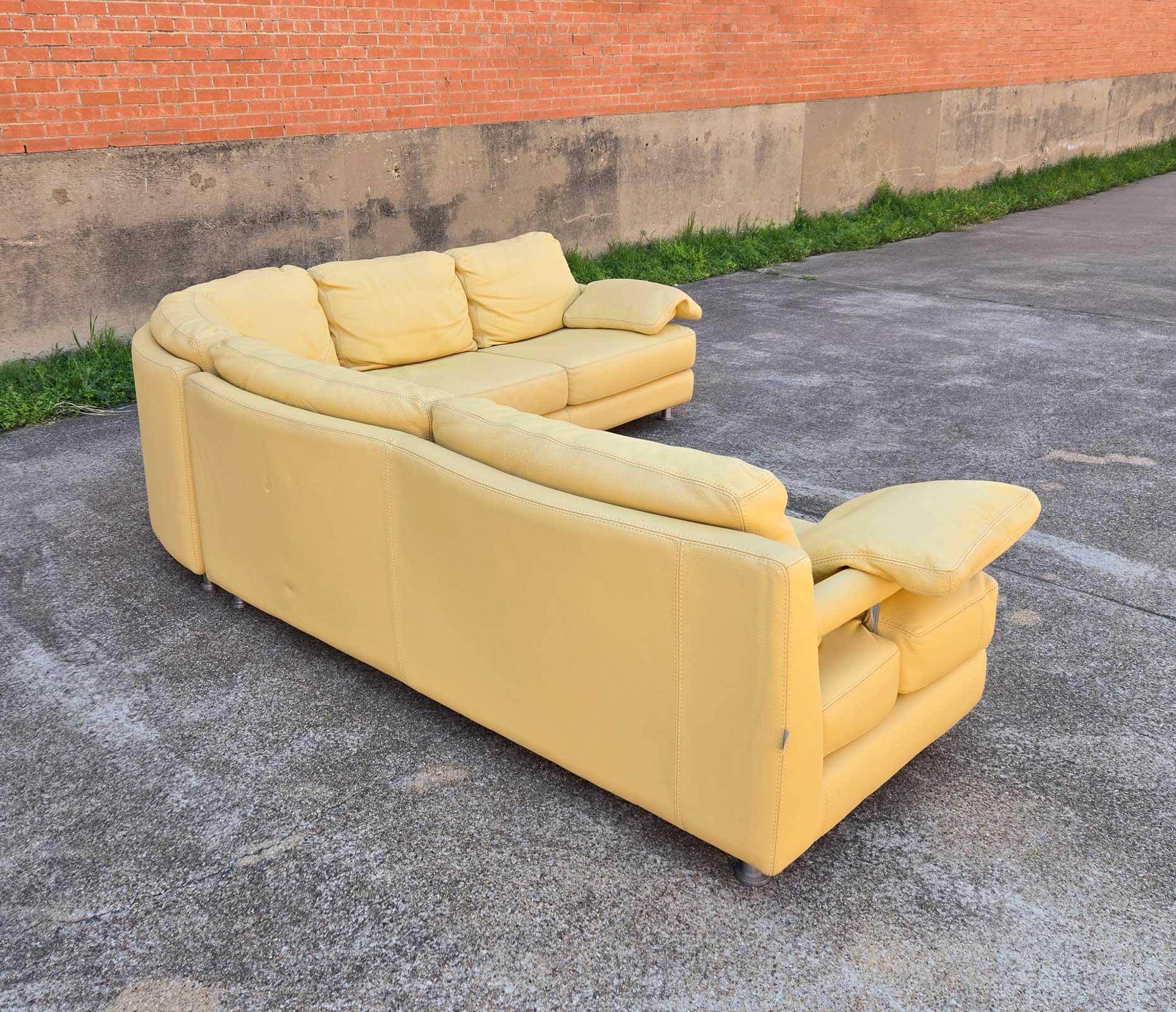 Gamma Arredamenti Sectional Sofa in Leather In Good Condition In Dallas, TX